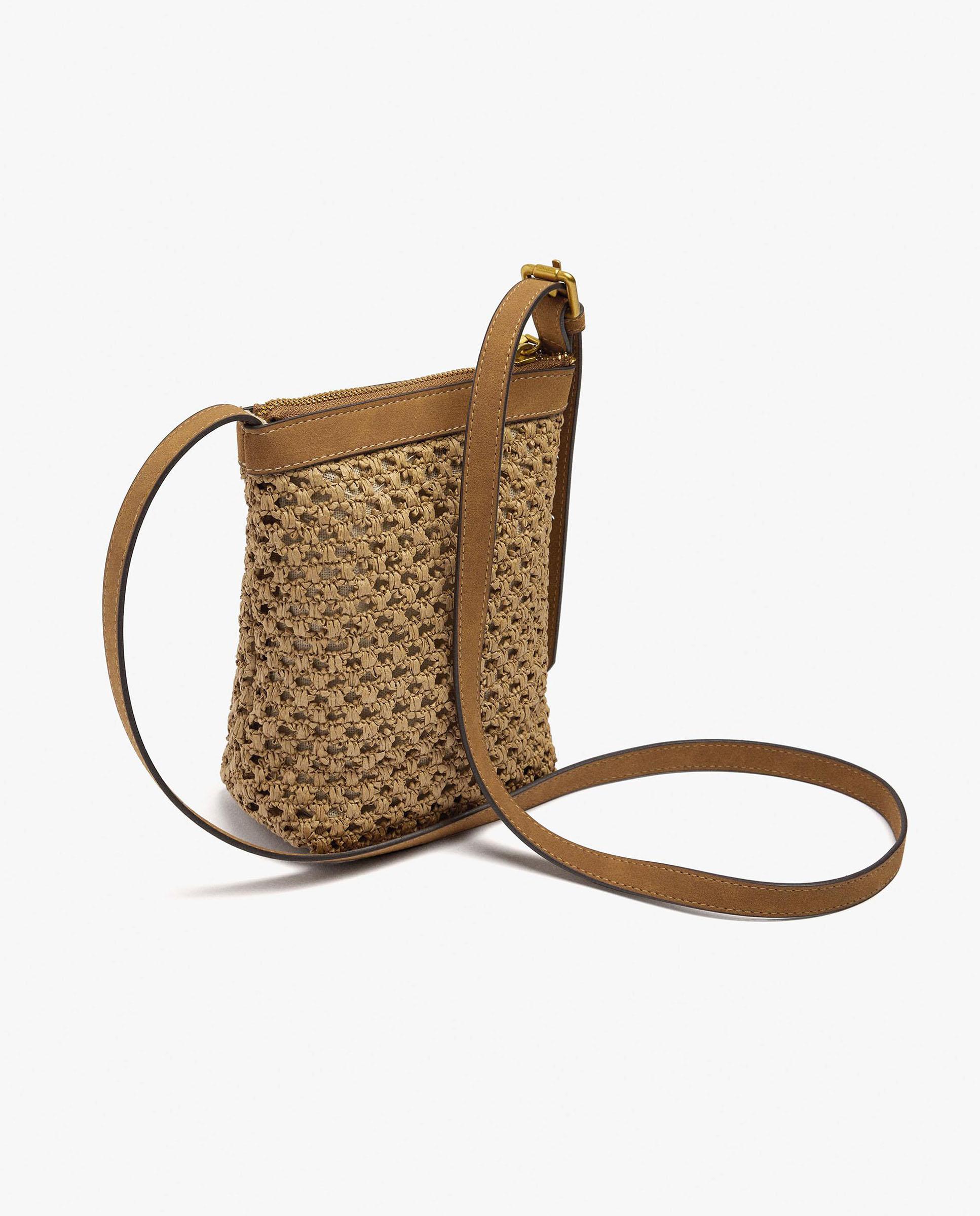 Bolso para móvil convertible a bandolera efecto rafia con cierre de cremallera - Parfois - Natural Natural-2