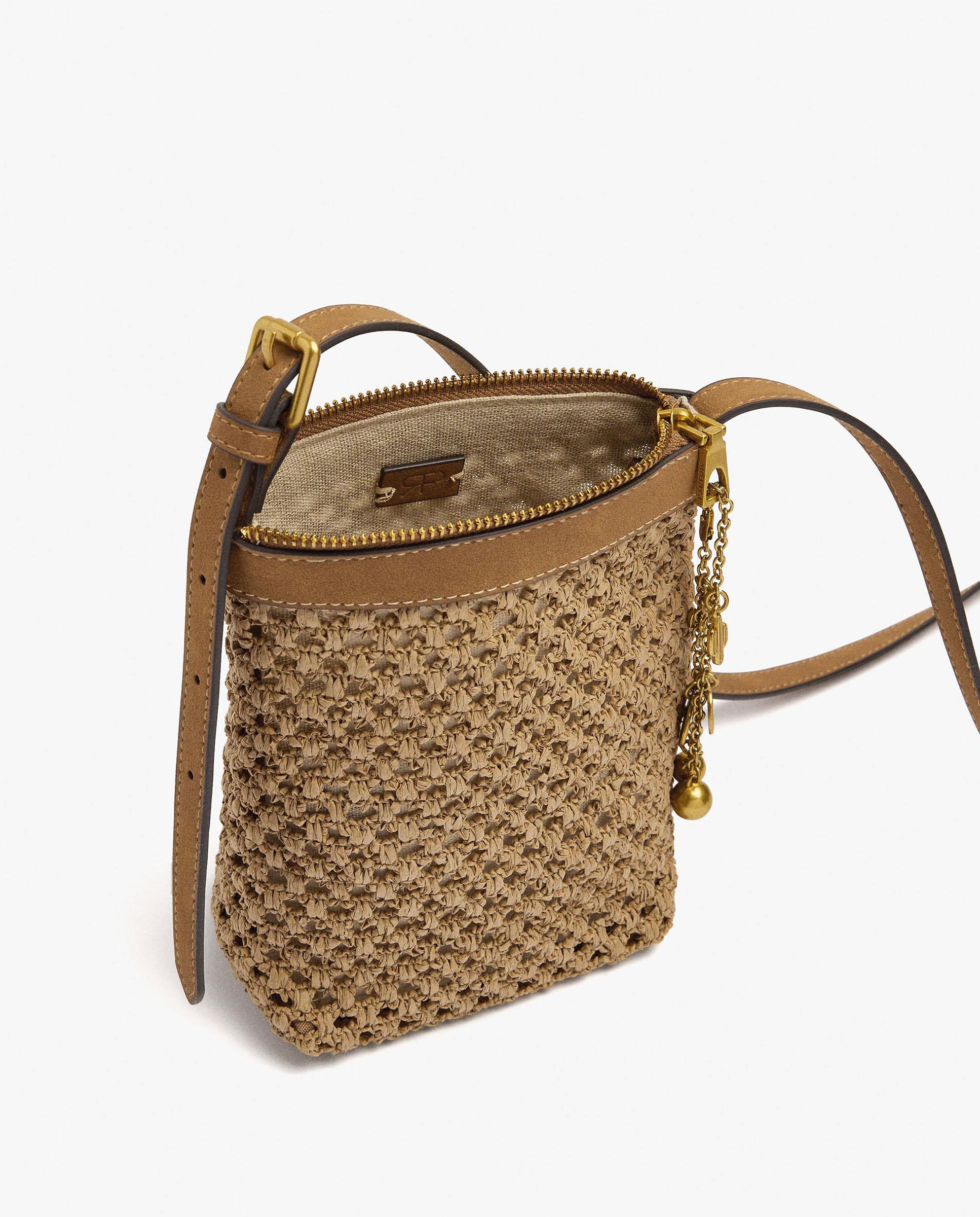 Bolso para móvil convertible a bandolera efecto rafia con cierre de cremallera - Parfois - Natural Natural-4