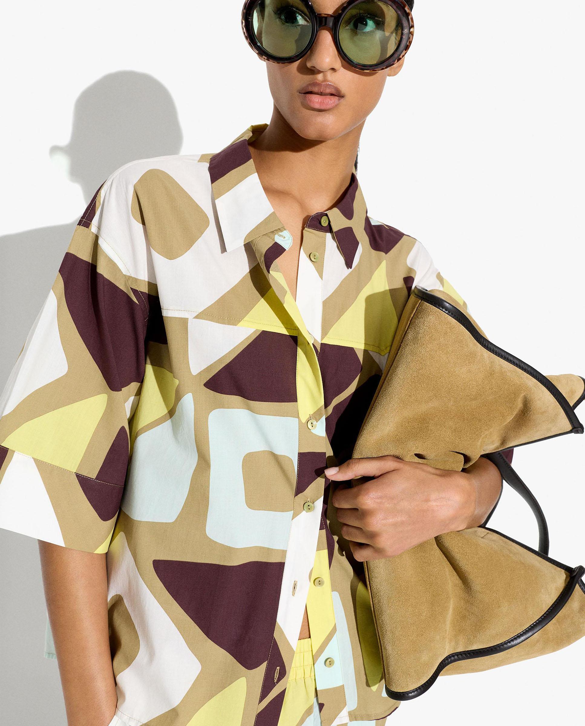Parfois - Camisa de mujer 100% algodón de manga corta con estampado geométrico.