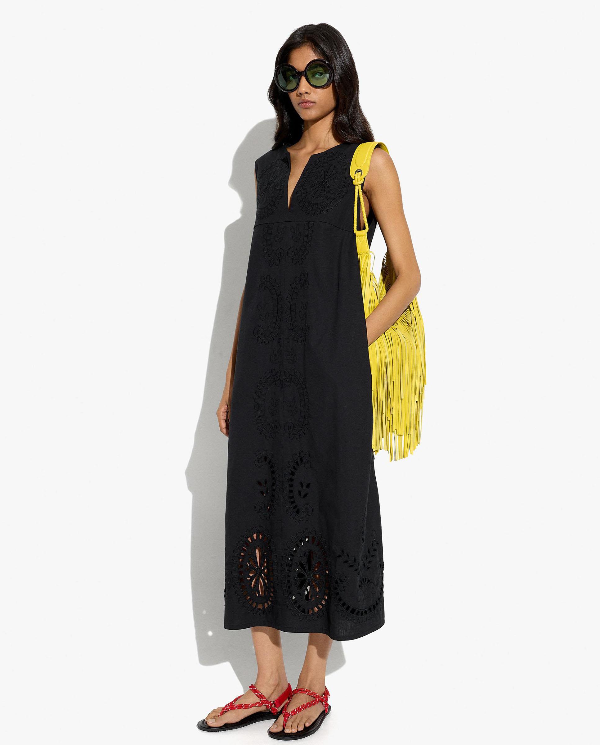 Parfois - Vestido midi 100% algodón con bordados y perforado en bajo.