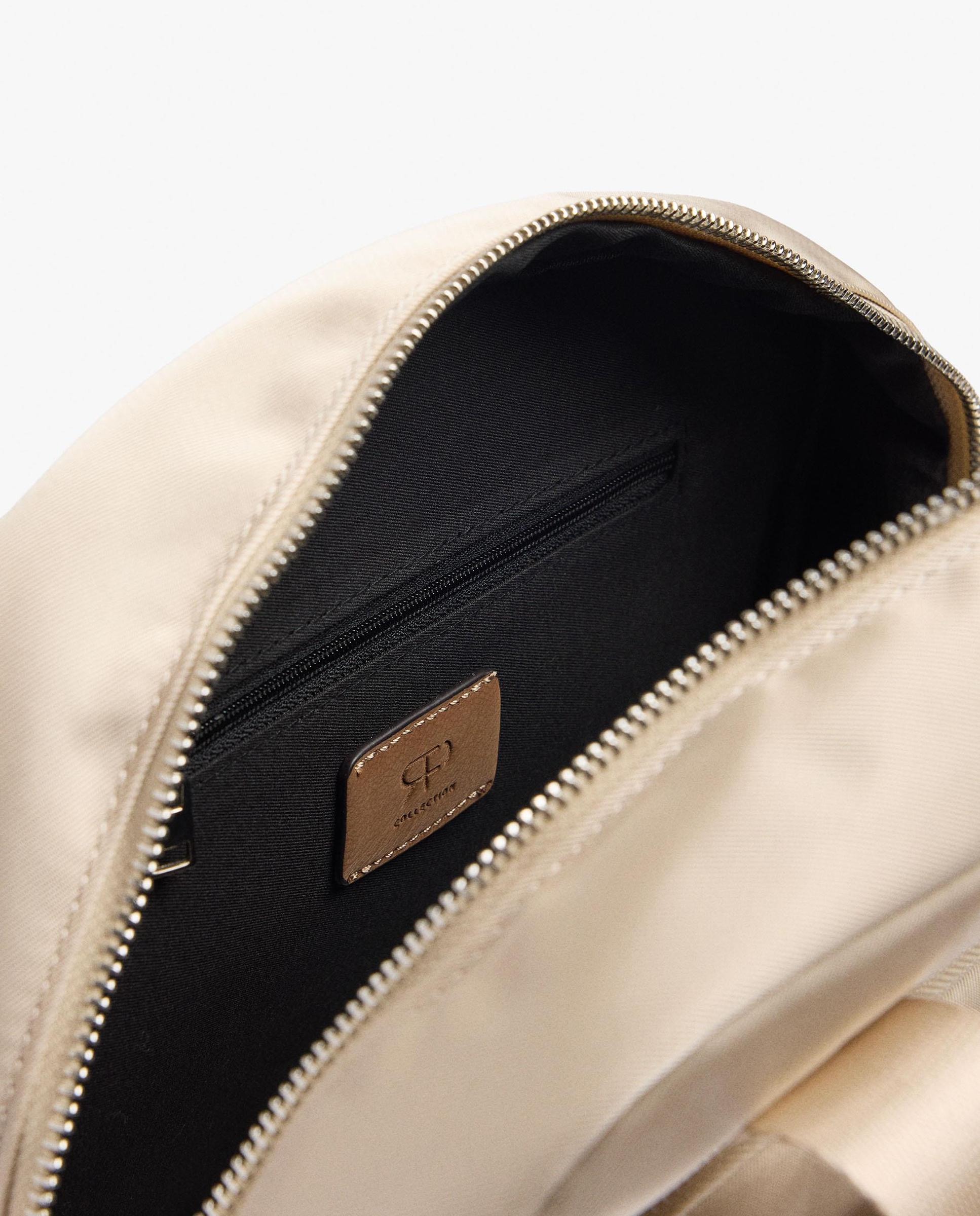 Mochila de mujer con varios bolsillos y cierre de cremallera con colgante extraíble en liso - Parfois - Crudo Crudo-4