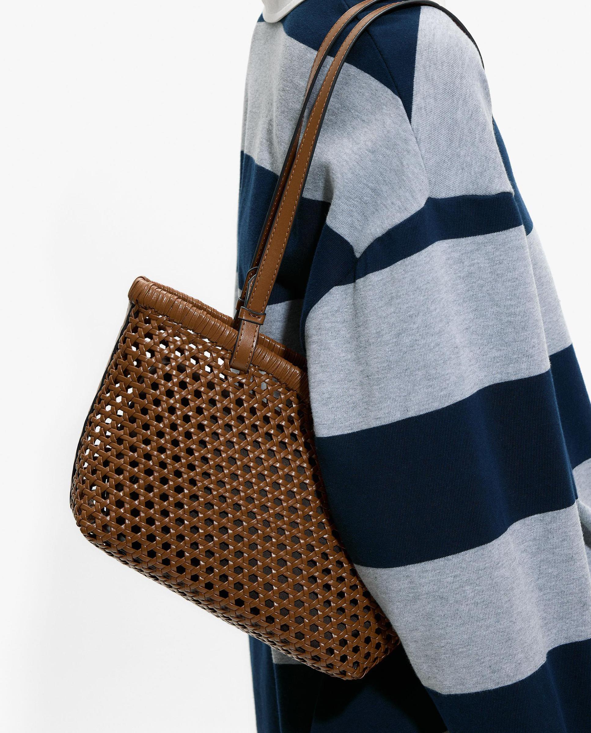 Bolso de mano estilo tote trenzado con neceser extraíble en liso - Parfois - Marrón oscuro Marrón oscuro-2