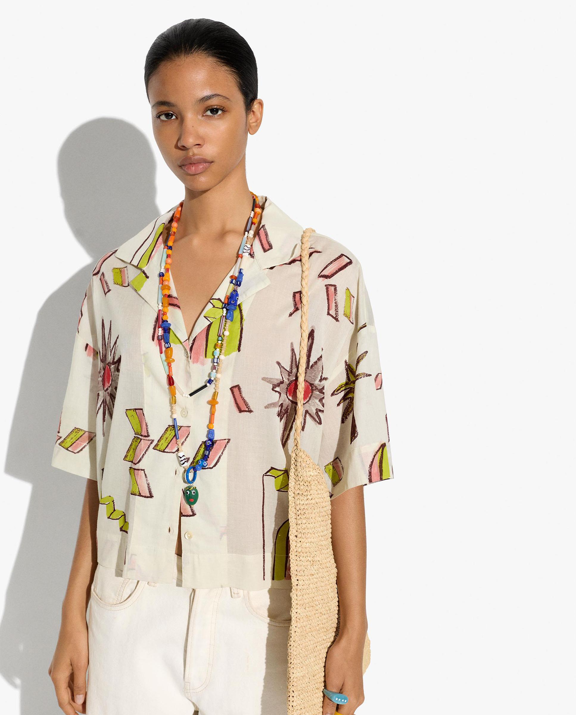 Parfois - Camisa de mujer 100% algodón de manga corta con estampados.
