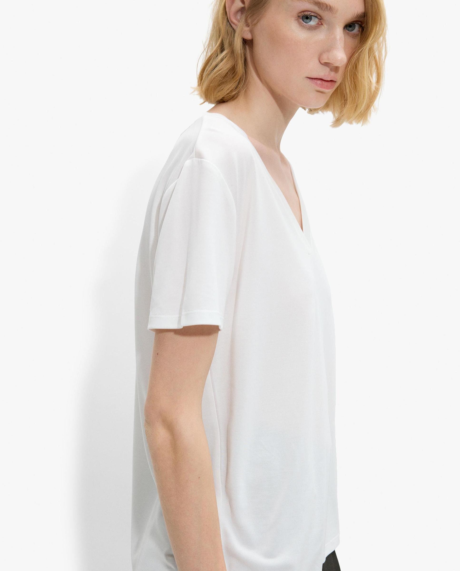 Camiseta de mujer básica de manga corta con cuello pico - Parfois - Blanco Blanco-3
