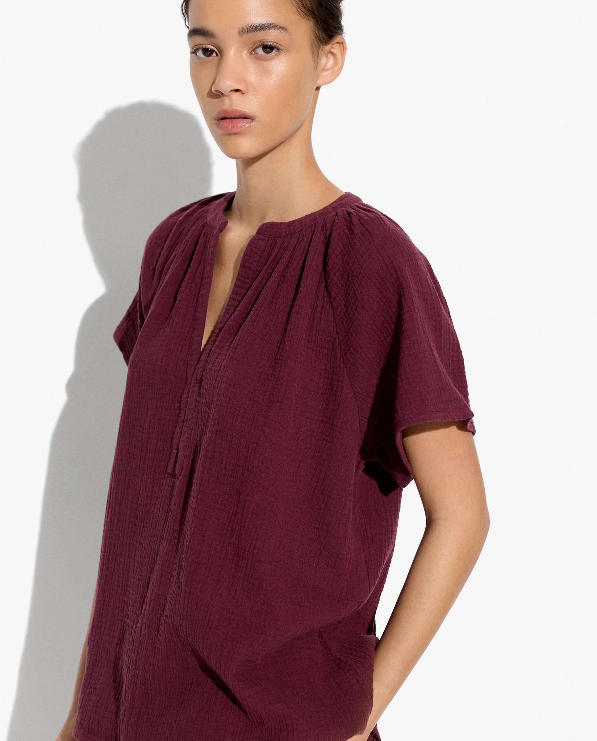 Blusa de mujer 100% algodón de manga corta con cuello pico - Parfois - Burdeos Burdeos-3