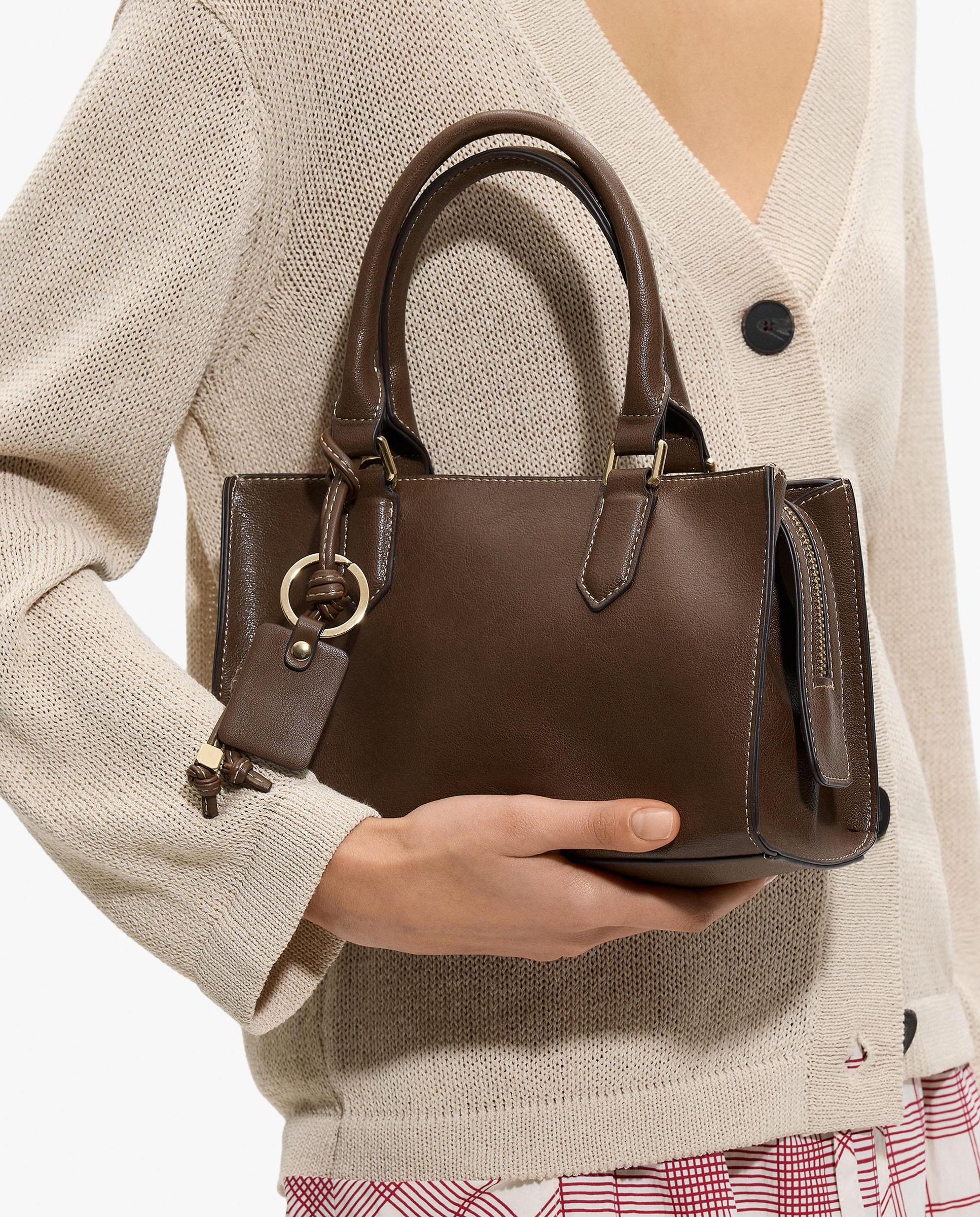 Bolso de mano estilo tote convertible a bandolera con cierre de cremallera en liso - Parfois - Marrón oscuro Marrón oscuro-2