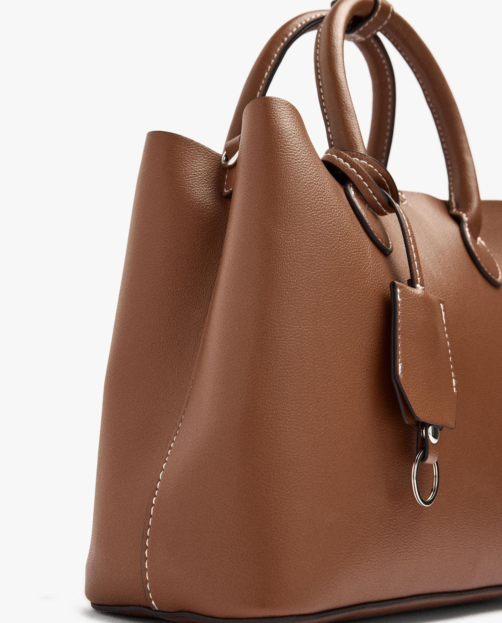 Bolso de mano estilo tote convertible a bandolera con cierre imantado en liso - Parfois - Camel Camel-3