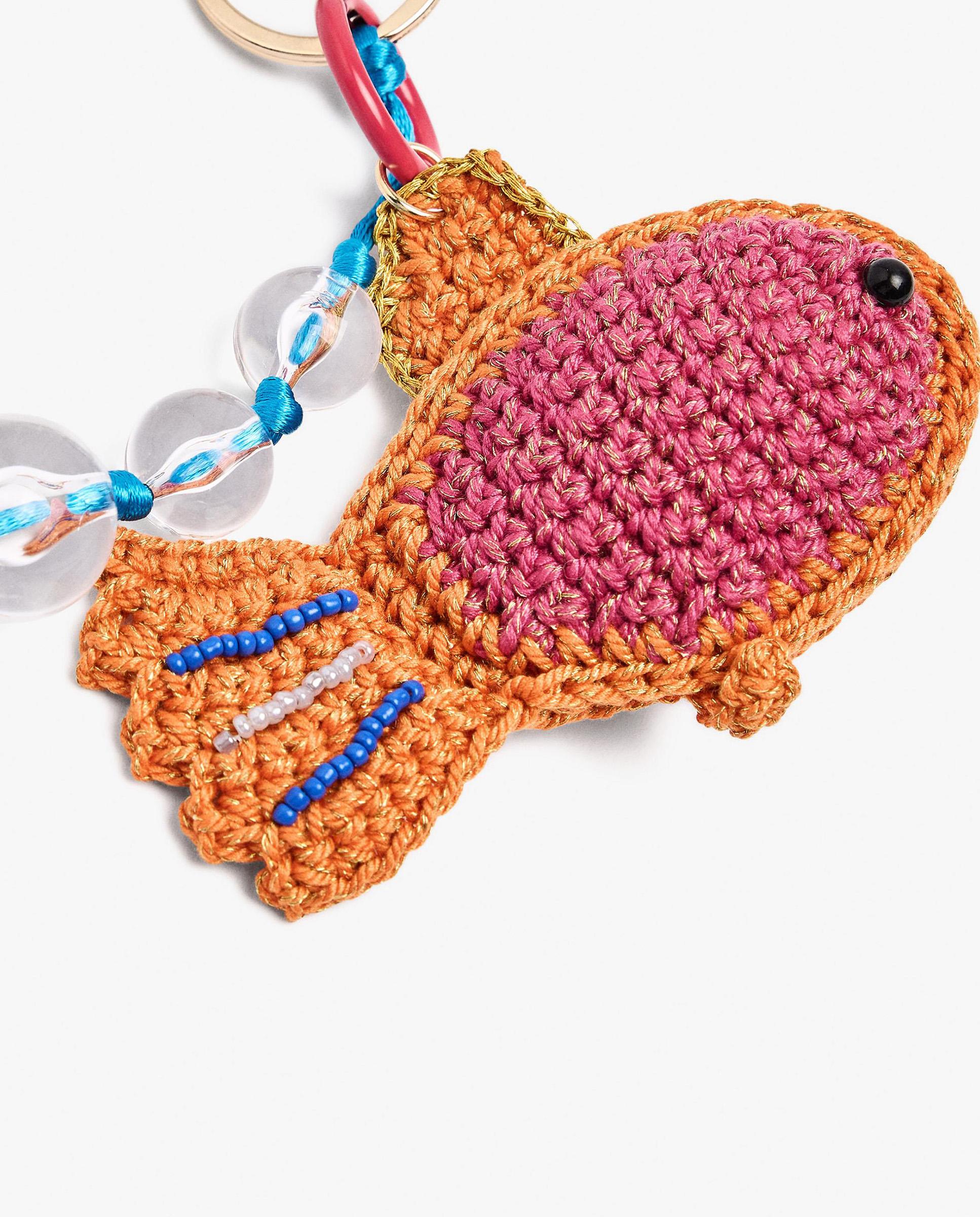 Llavero con charm de pescado de crochet y cuentas - Parfois - Multicolor Multicolor-3