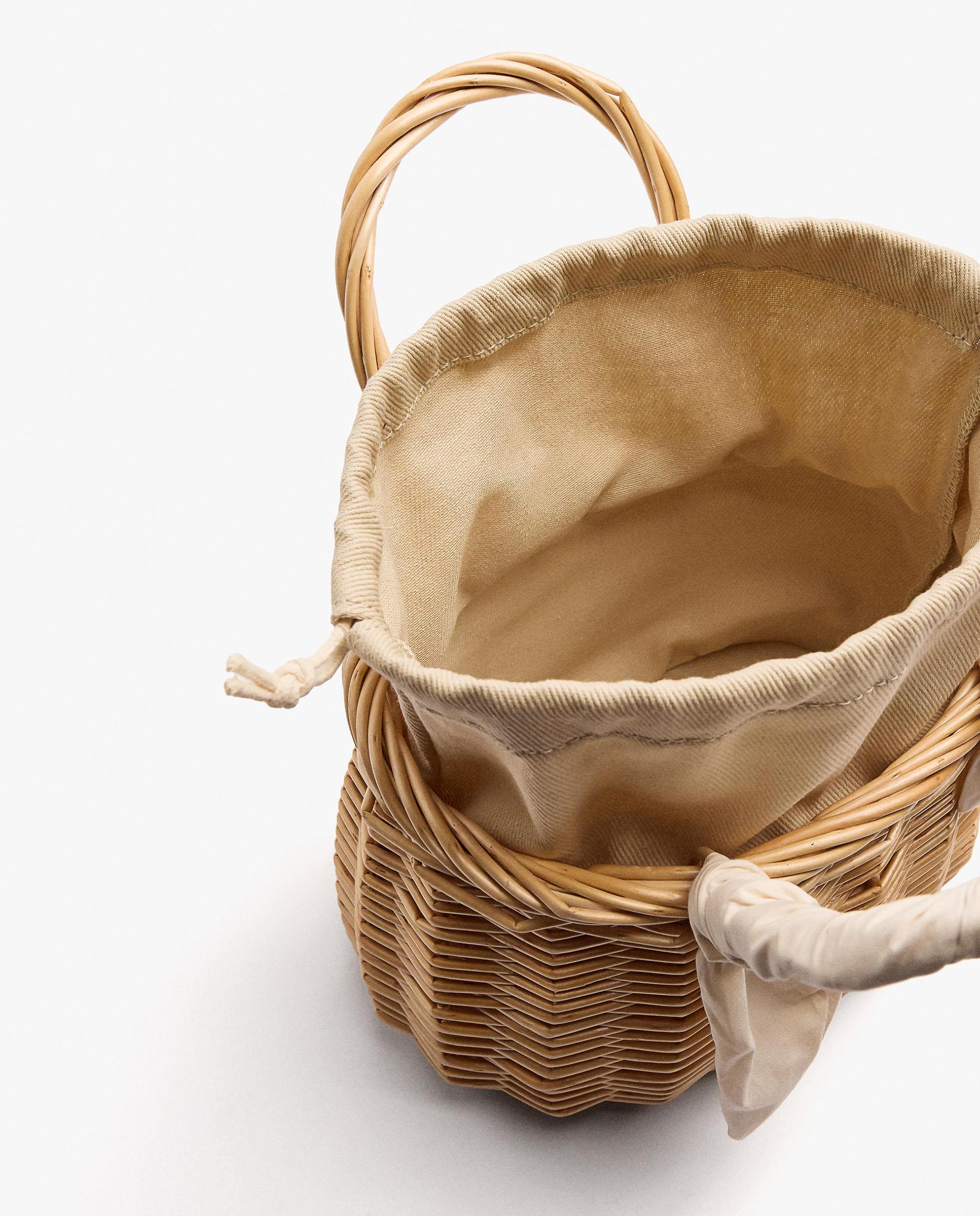 Bolso de mano estilo tote de mimbre con cierre de cuerda en liso - Parfois - Natural Natural-4