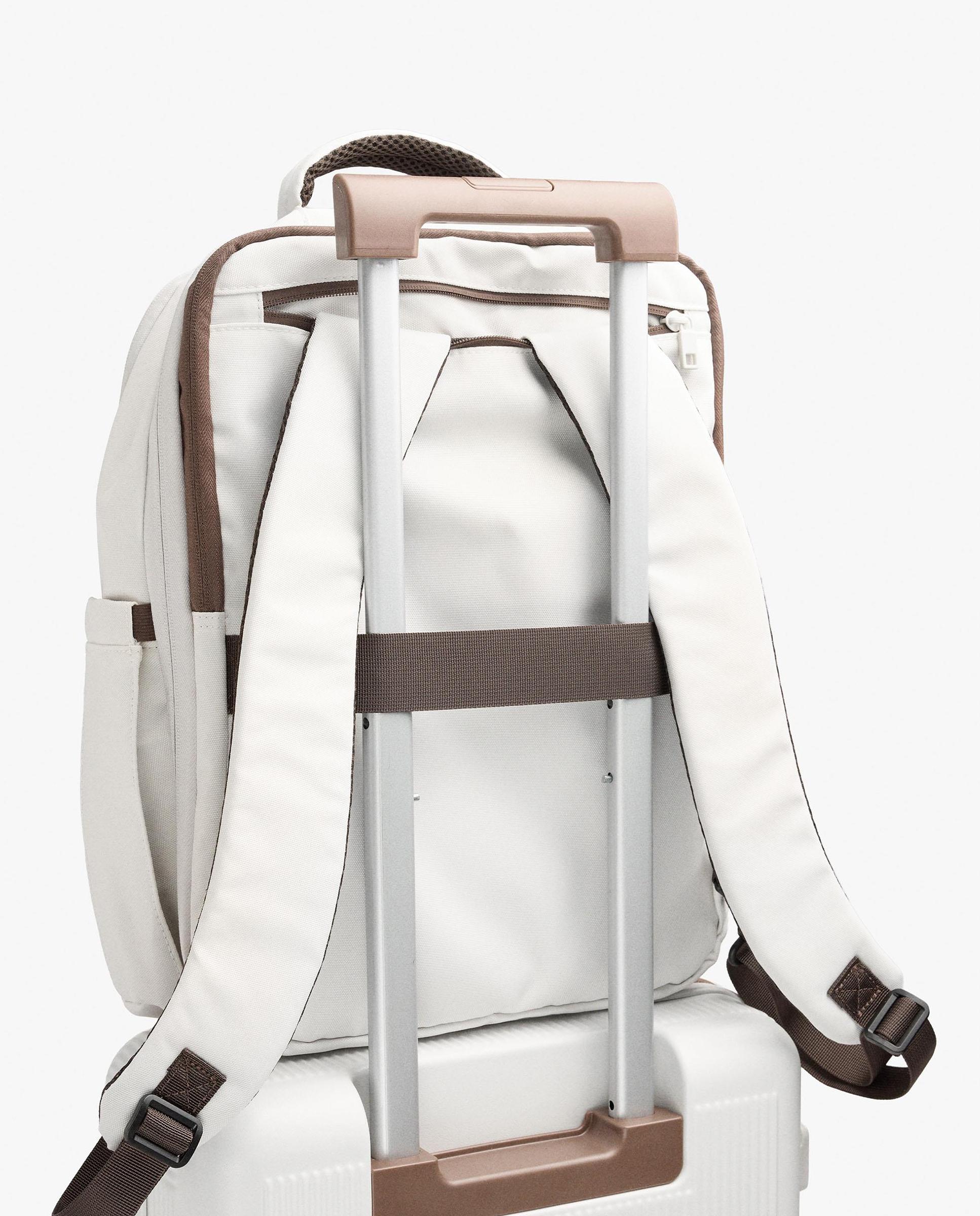 Mochila de mujer con varios compartimentos y cierre de cremallera en liso - Parfois - Crudo Crudo-5