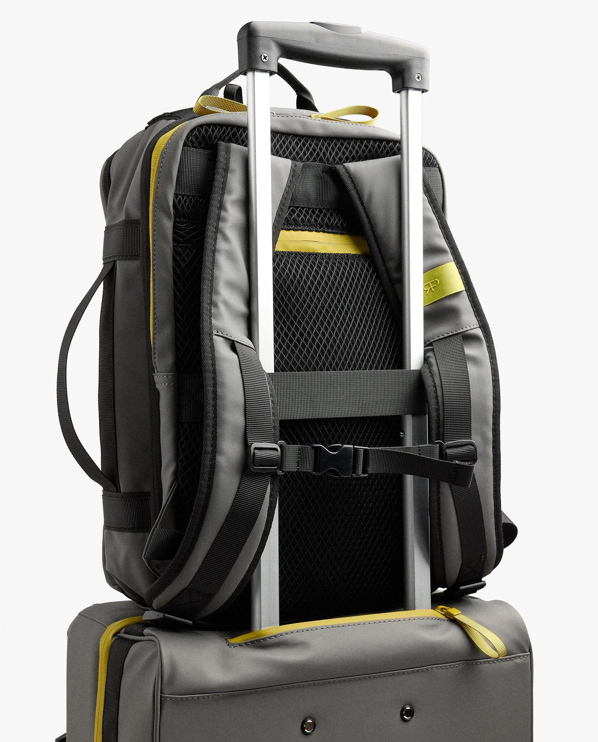 Mochila de mujer con varios compartimentos y cierre de cremallera en liso - Parfois - Gris Gris-6