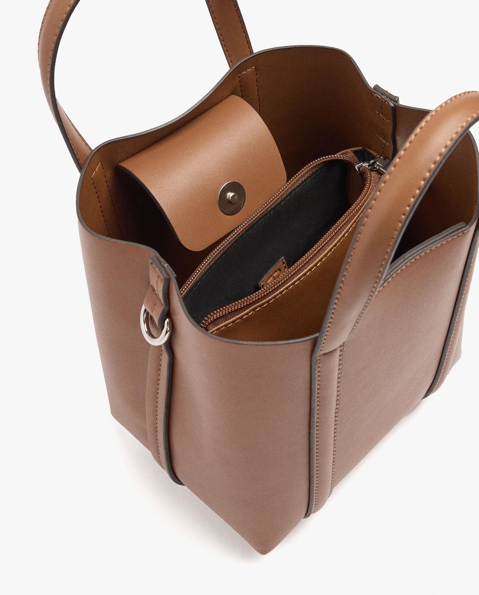 Bolso de mano estilo tote convertible a bandolera con cierre imantado en liso - Parfois - Camel Camel-2