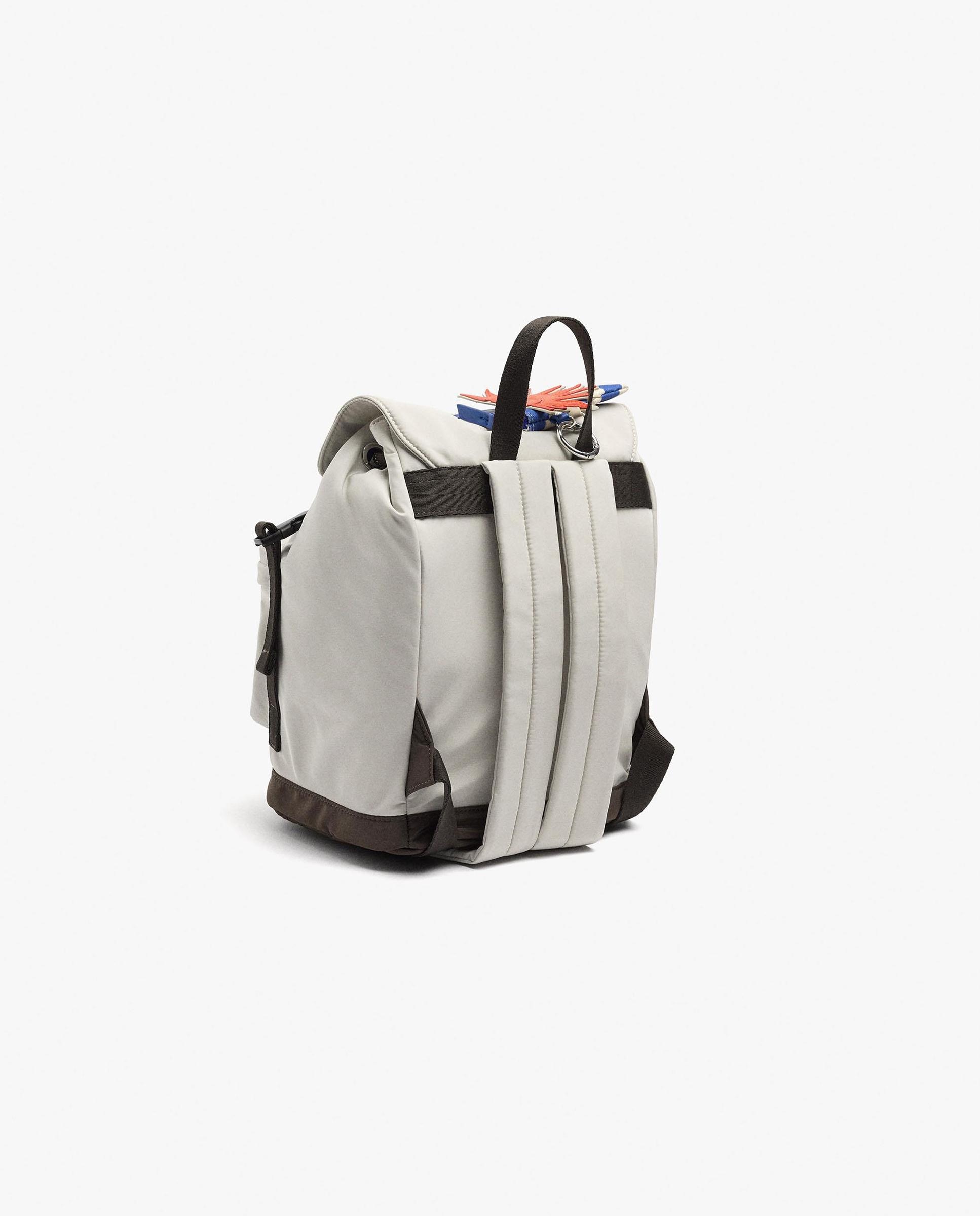 Mochila de mujer con varios compartimentos y neceser extraíble con cierre de hebilla en liso - Parfois - Crudo Crudo-2