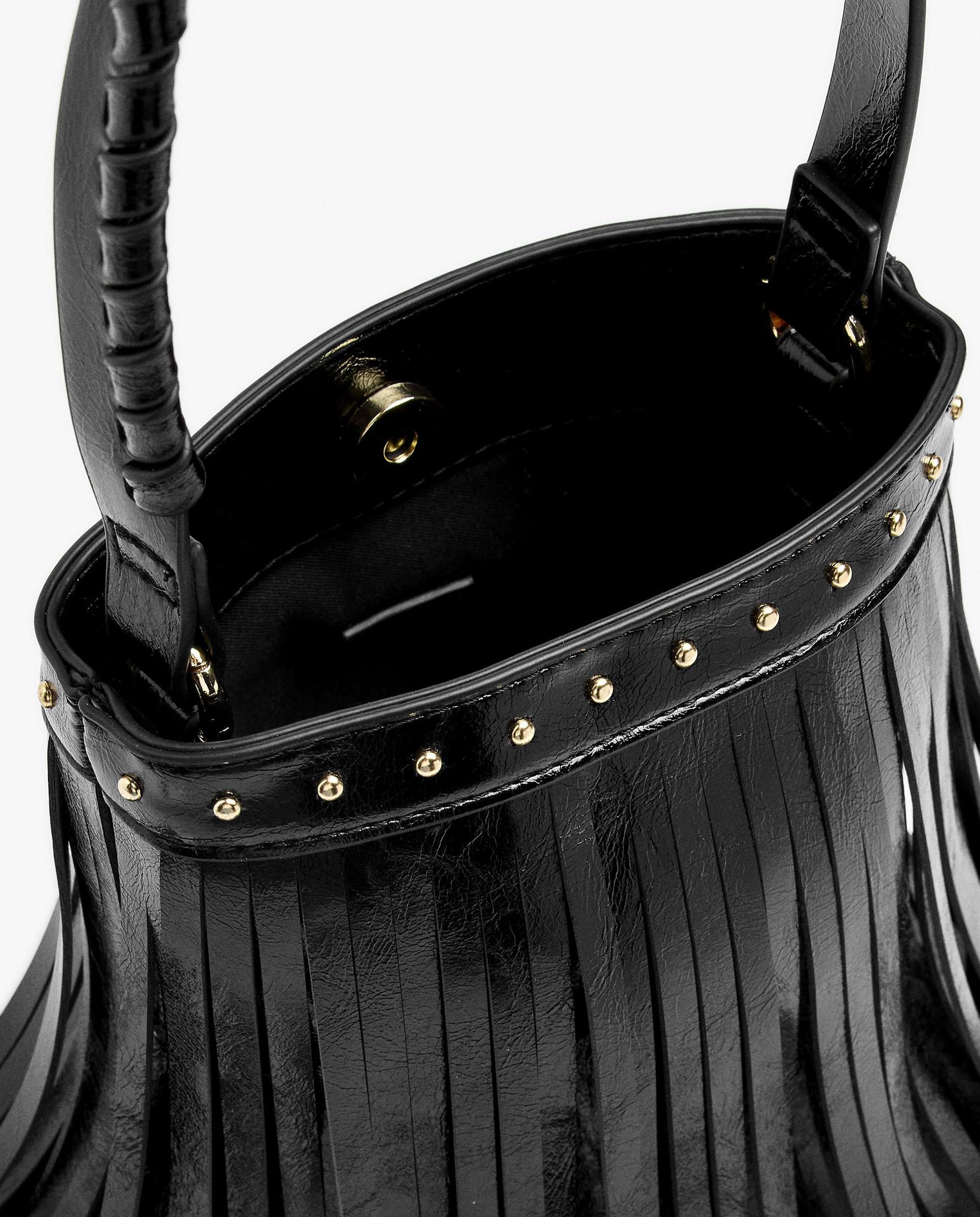 Bolso de hombro estilo bombonera con tachuelas y flecos con cierre imantado en liso - Parfois - Negro Negro-4