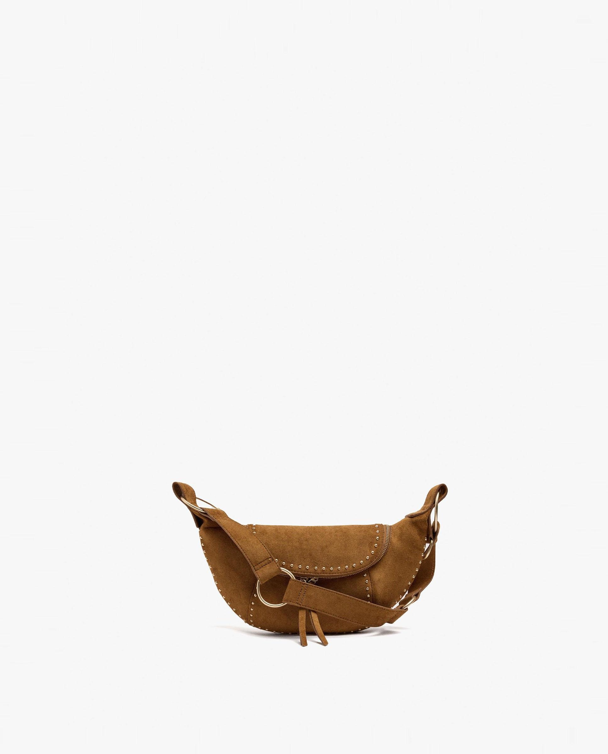 Riñonera de mujer con tachuelas decorativas y cierre de cremallera en liso - Parfois - Camel Camel-1