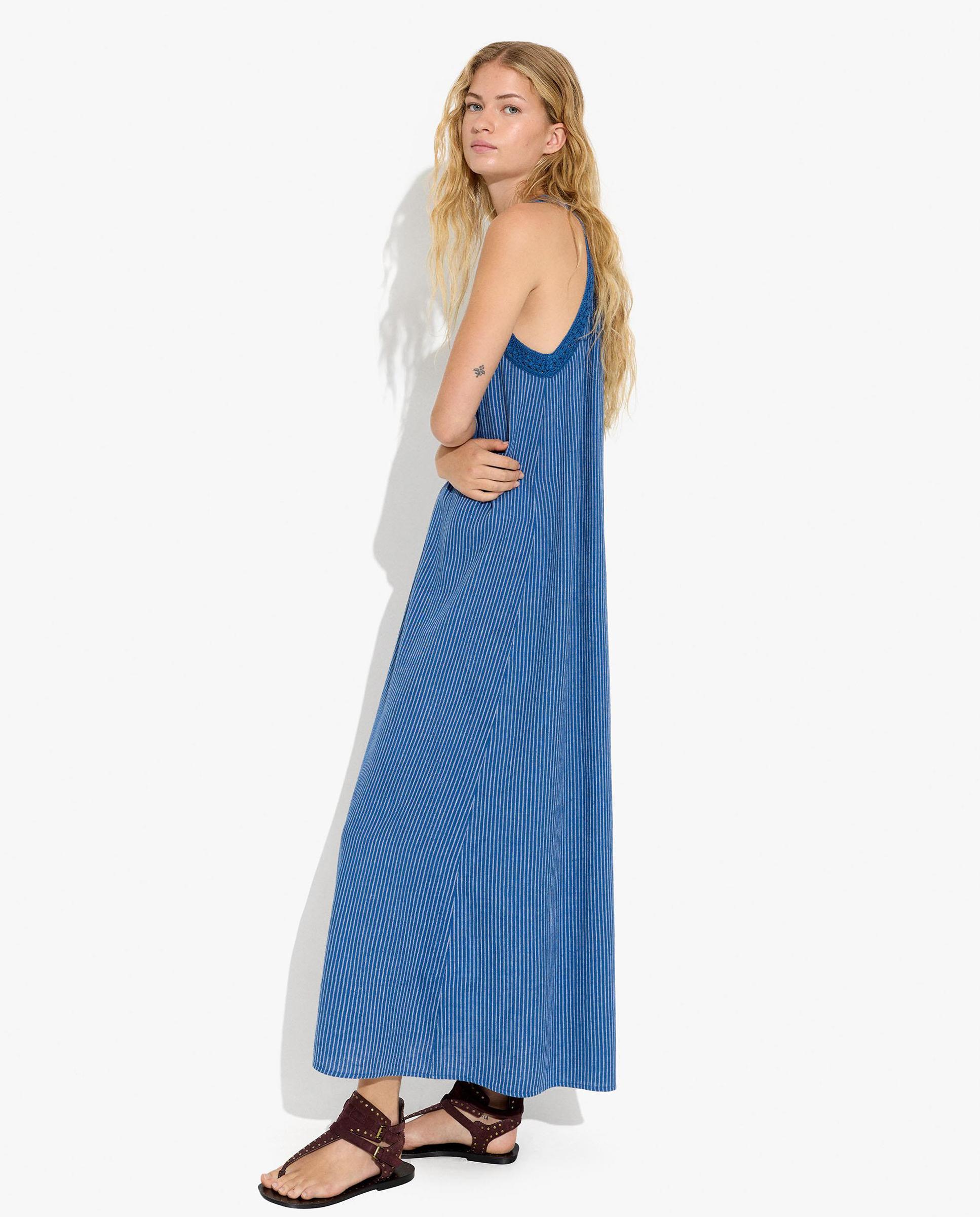 Vestido largo con detalles de crochet y rayas decorativas - Parfois - Azul Azul-3