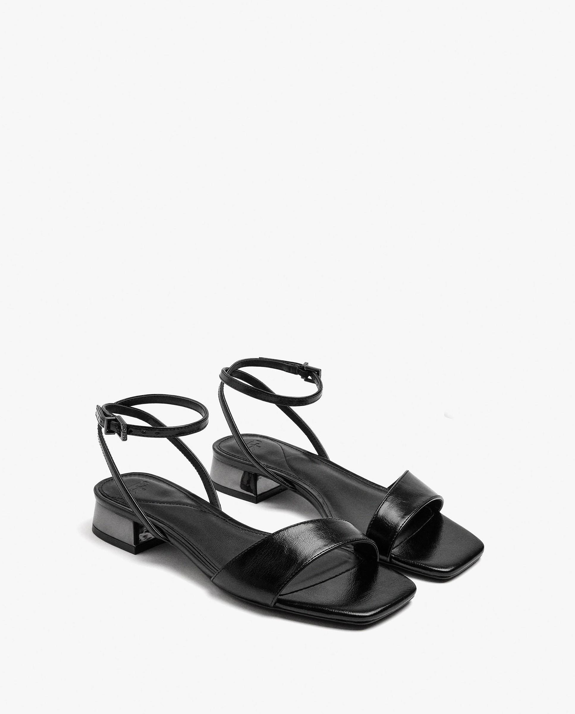 Sandalias de tacón de mujer con cierre de hebilla en liso - Parfois - Negro Negro-2