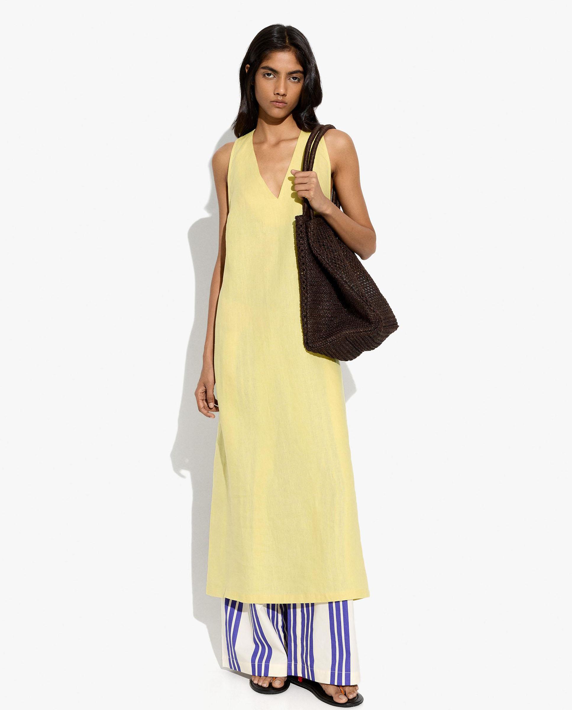 Vestido midi 100% lino sin mangas en liso