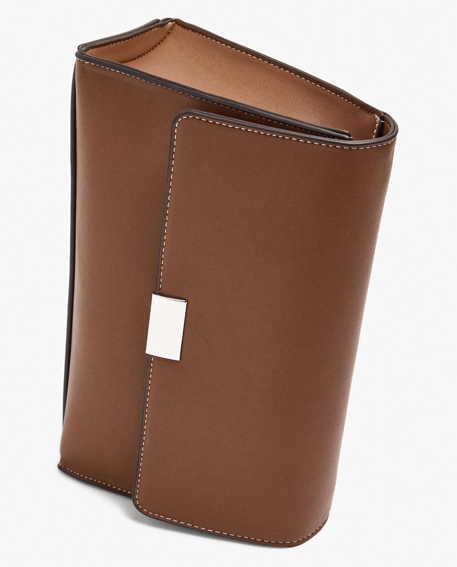 Bandolera de mujer con solapa y cierre imantado en liso - Parfois - Camel Camel-3