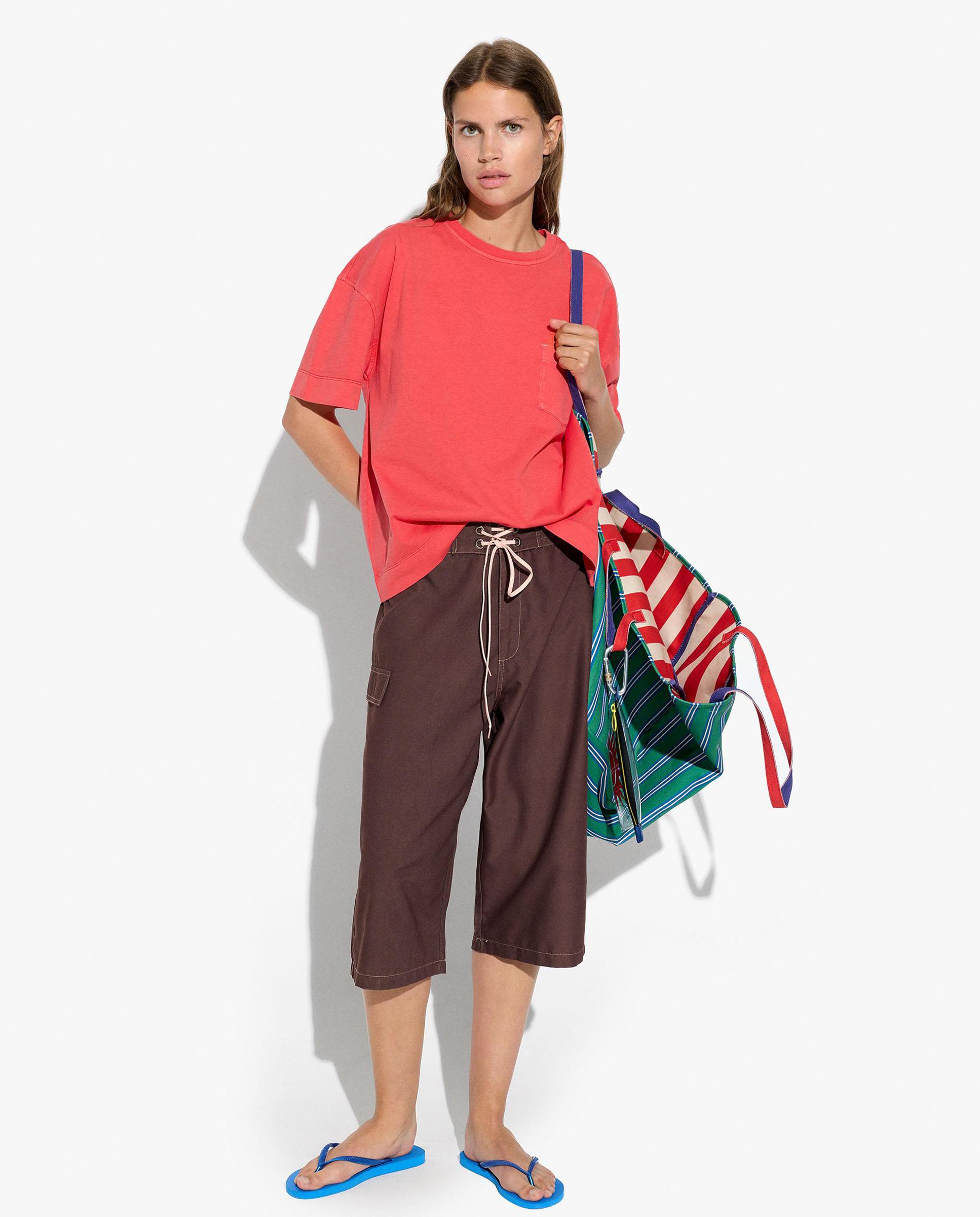 Camiseta de mujer 100% algodón de manga corta con bolsillo lateral - Parfois - Rojo Rojo-5