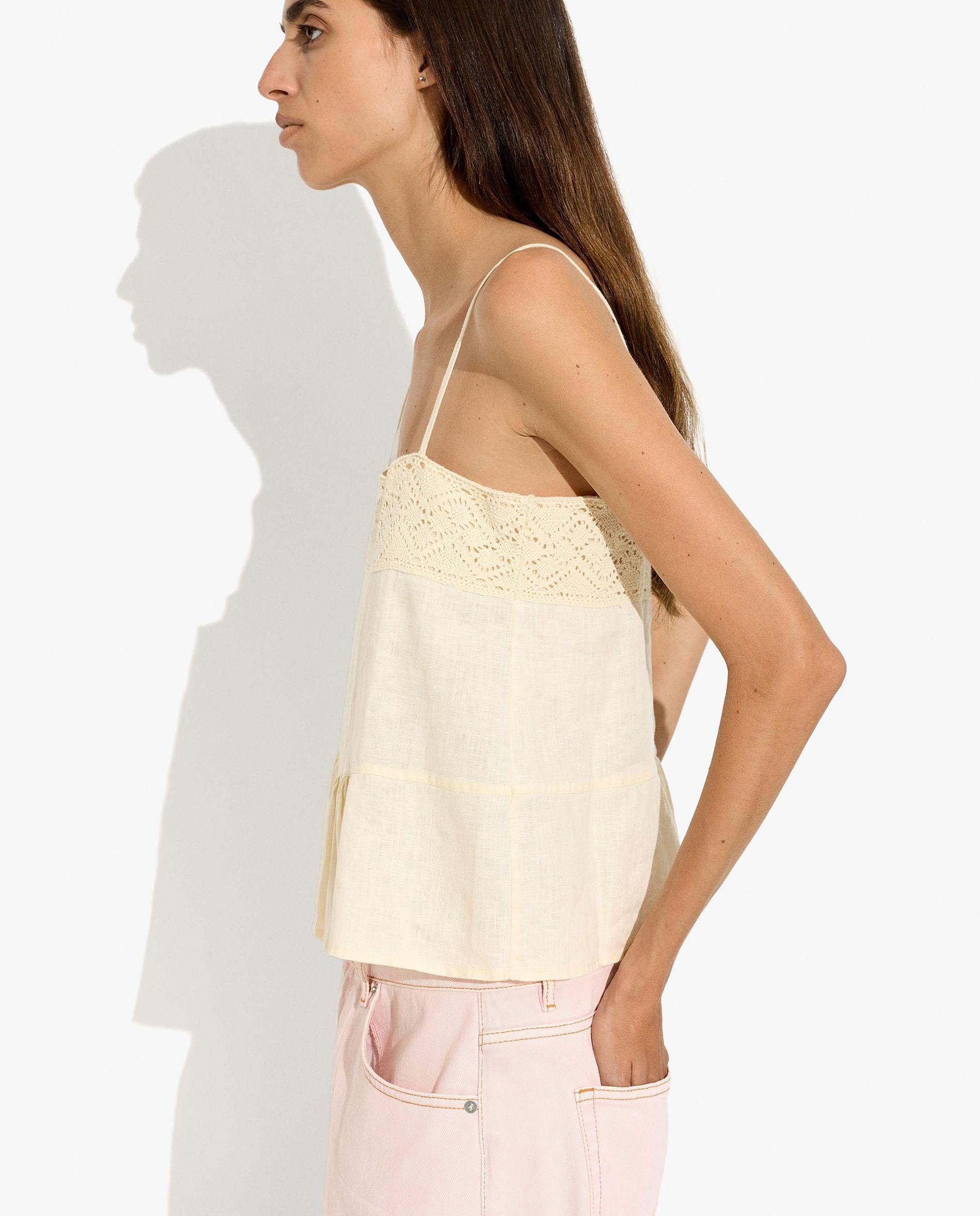 Top de mujer 100% lino de tirantes con detalles de crochet - Parfois - Amarillo Amarillo-3