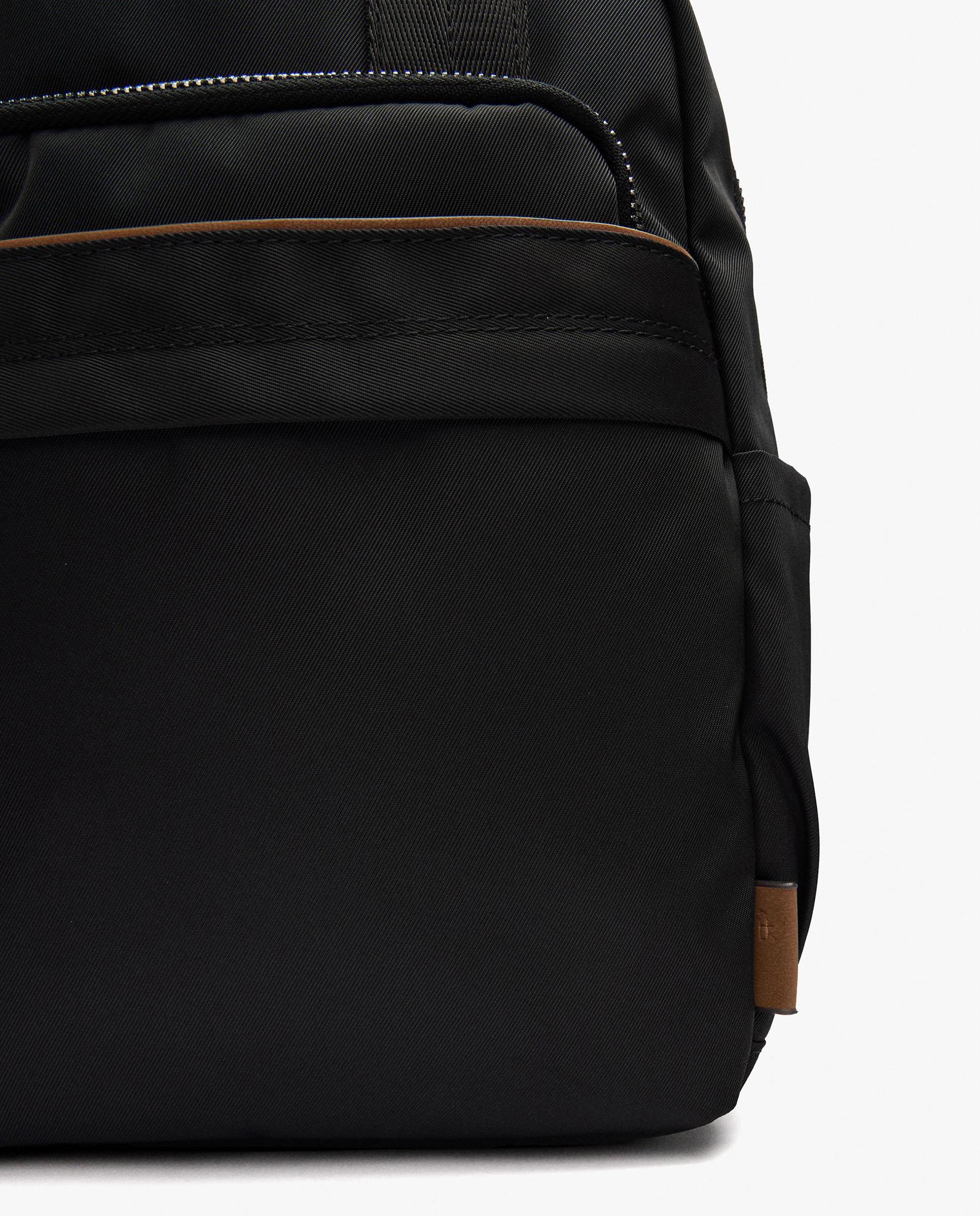 Mochila de mujer con varios compartimentos y cierre de cremallera con llavero extraíble en liso - Parfois - Negro Negro-3