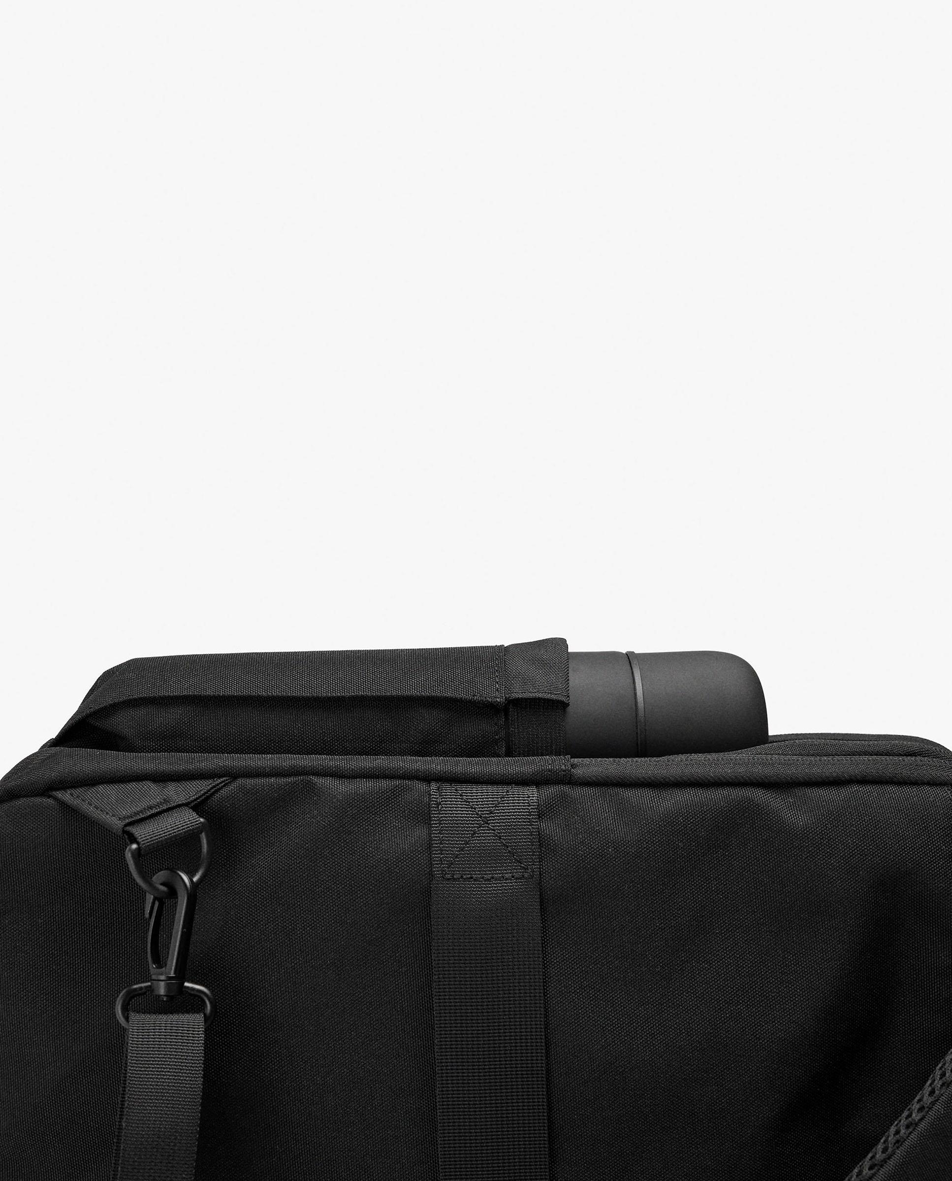Mochila de mujer con varios compartimentos y cierre de cremallera en liso - Parfois - Negro Negro-6