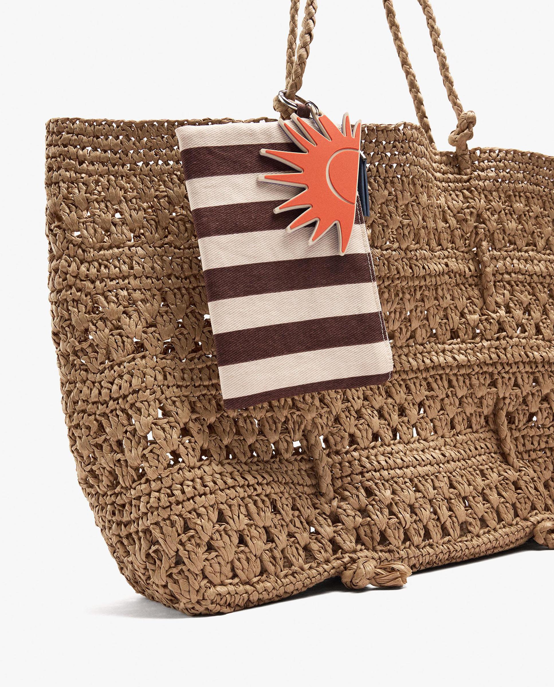 Shopper trenzado con llavero extraíble en liso - Parfois - Natural Natural-3