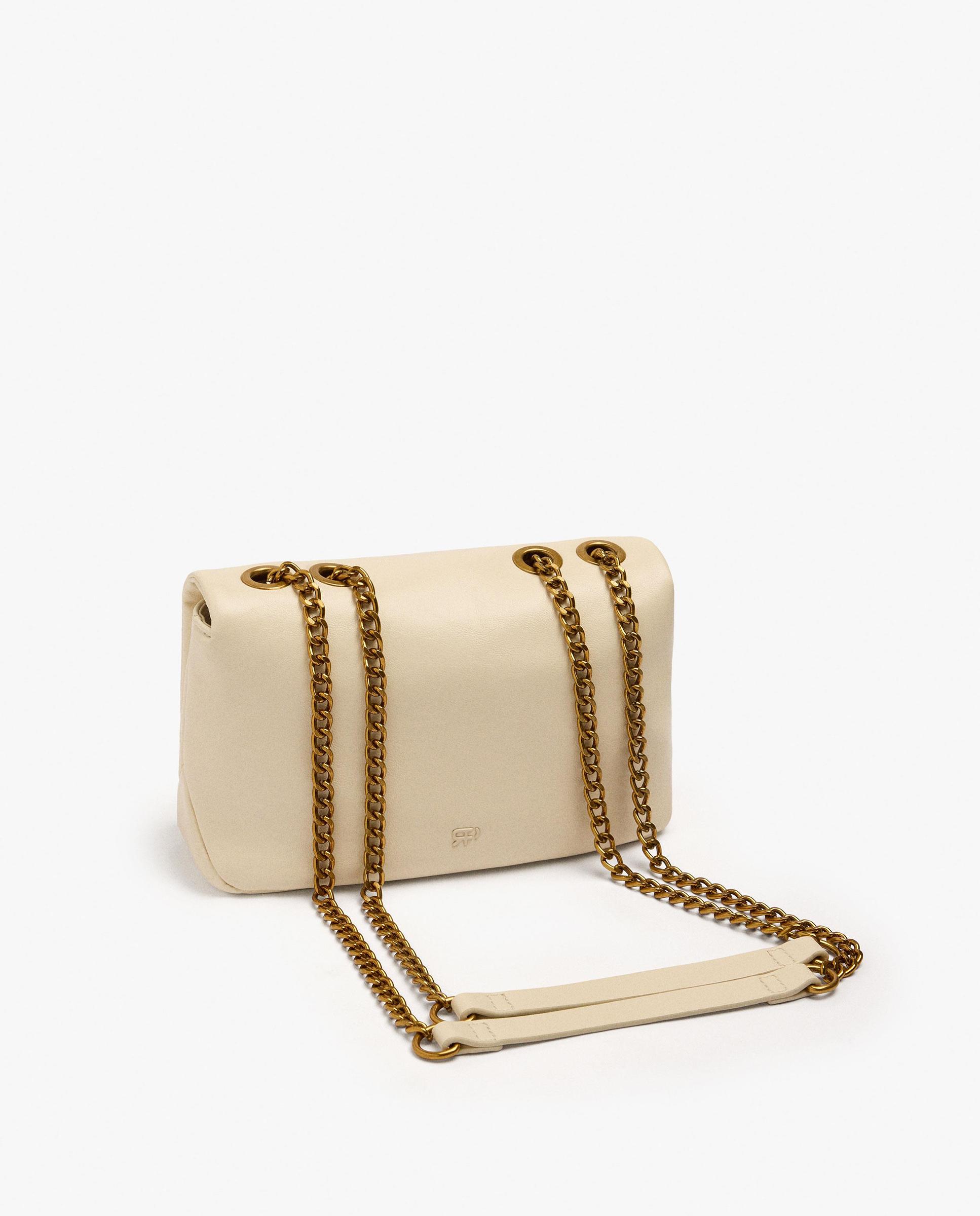 Bolso de hombro con solapa y cierre imantado con tachuelas decorativas - Parfois - Crudo Crudo-2