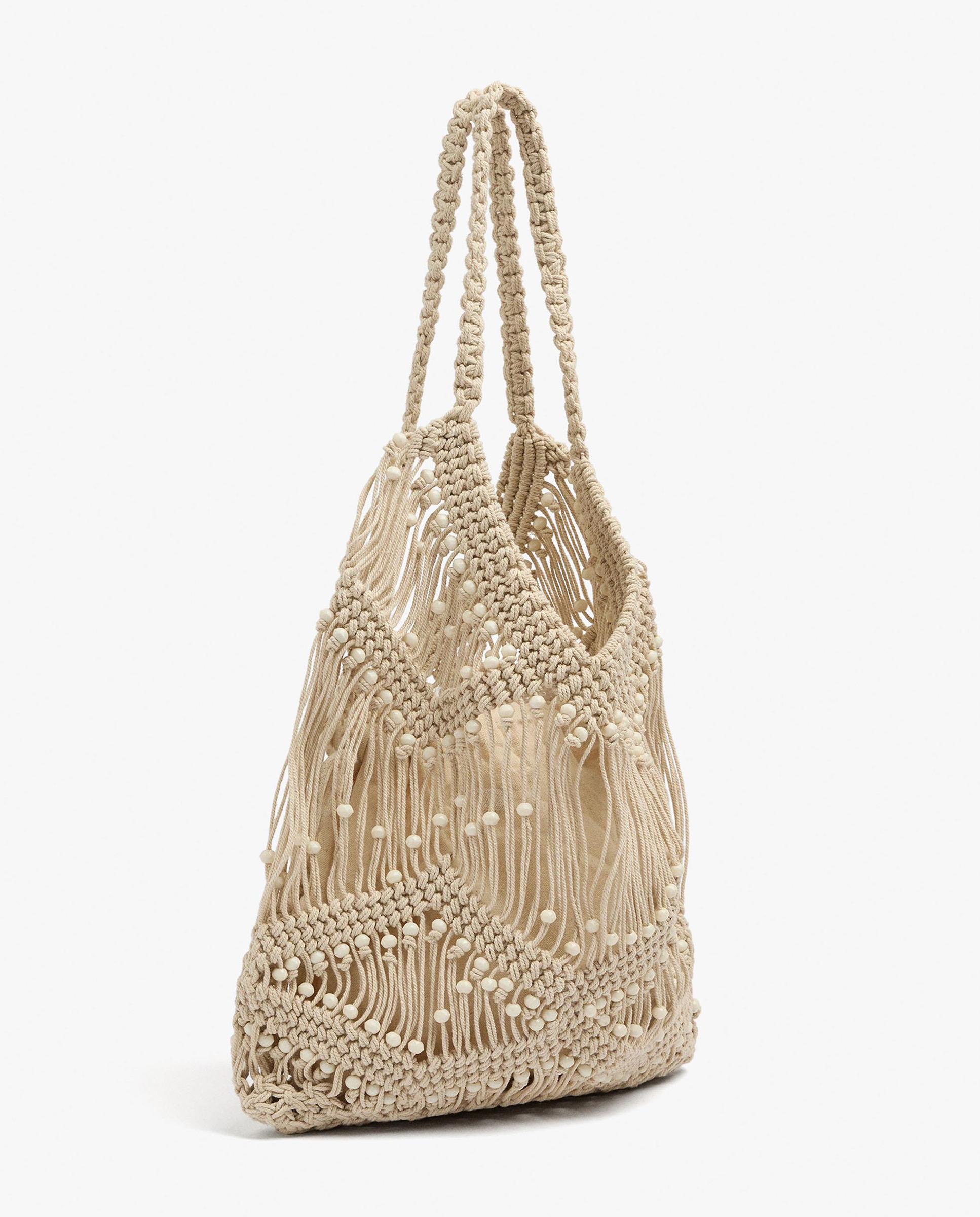 Imagen 2 de Bolso de mano estilo tote trenzado con cuentas decorativas - Parfois - Crudo Crudo