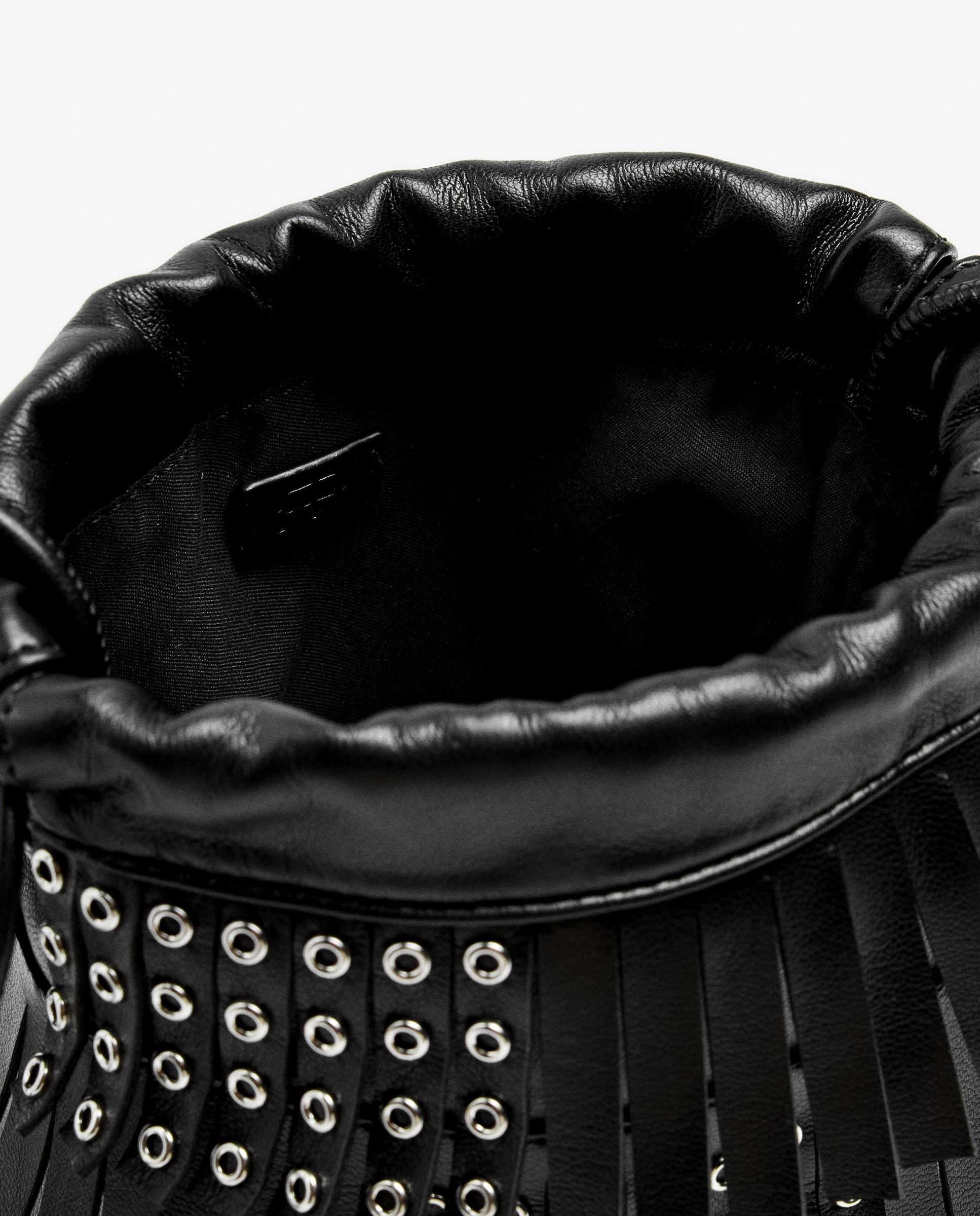 Bandolera de mujer con flecos decorativos y tachuelas con cierre de cuerda - Parfois - Negro Negro-4