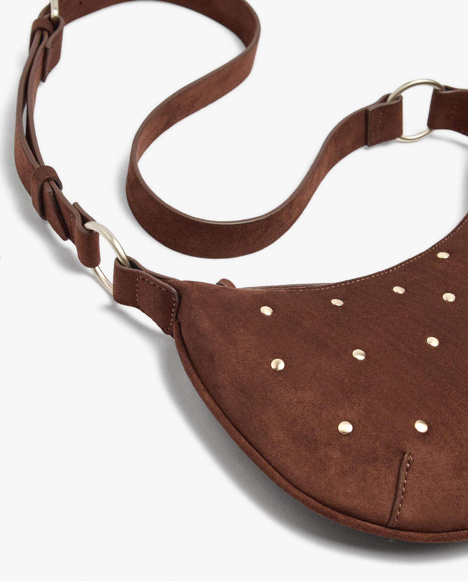 Bolso de hombro con tachuelas y cierre de cremallera en liso - Parfois - Marrón Marrón-3