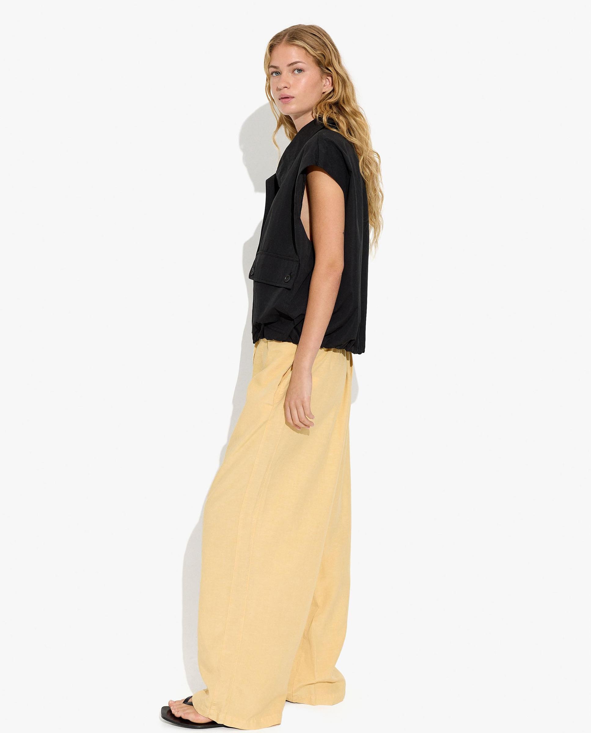 Pantalones anchos de mujer con cintura elástica en liso - Parfois - Amarillo Amarillo-3