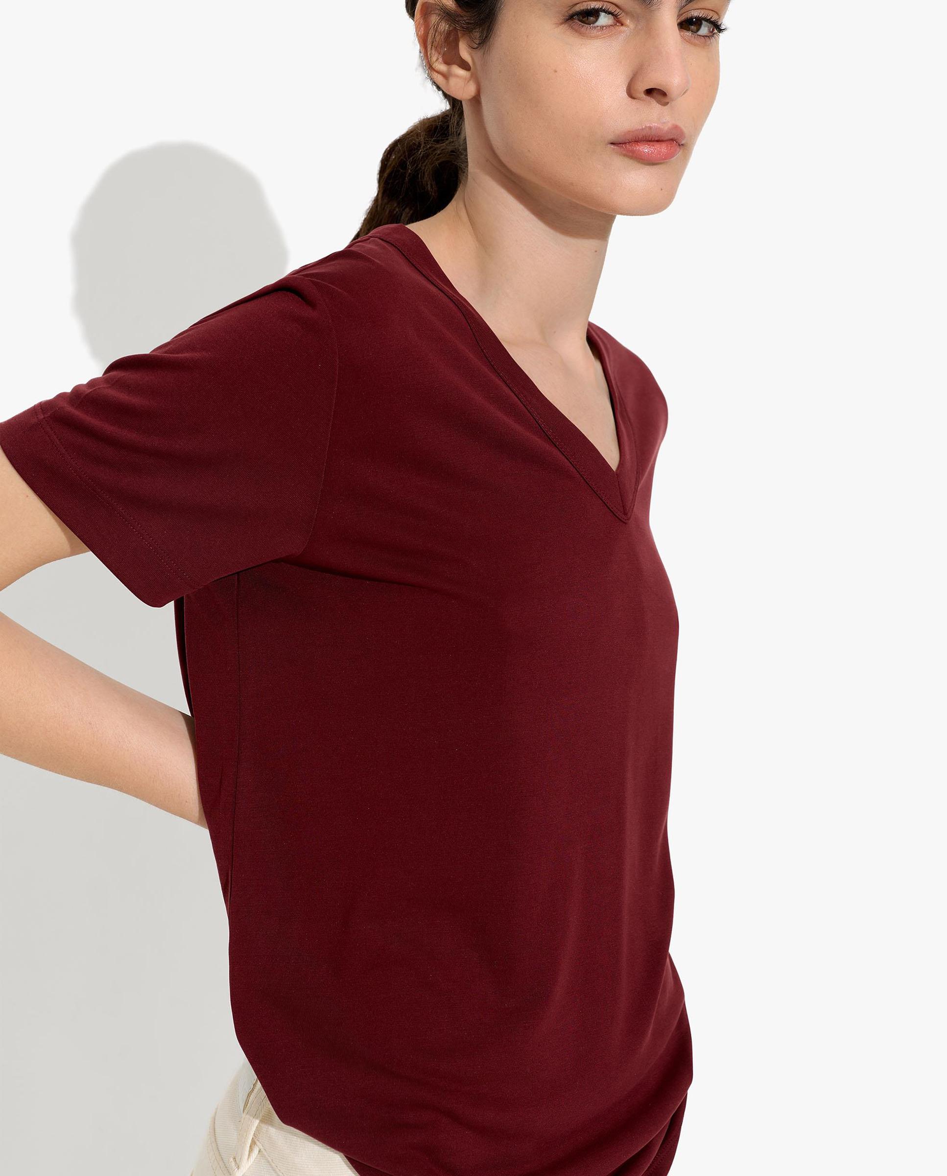 Camiseta de mujer de manga corta con cuello pico en liso - Parfois - Burdeos Burdeos-1