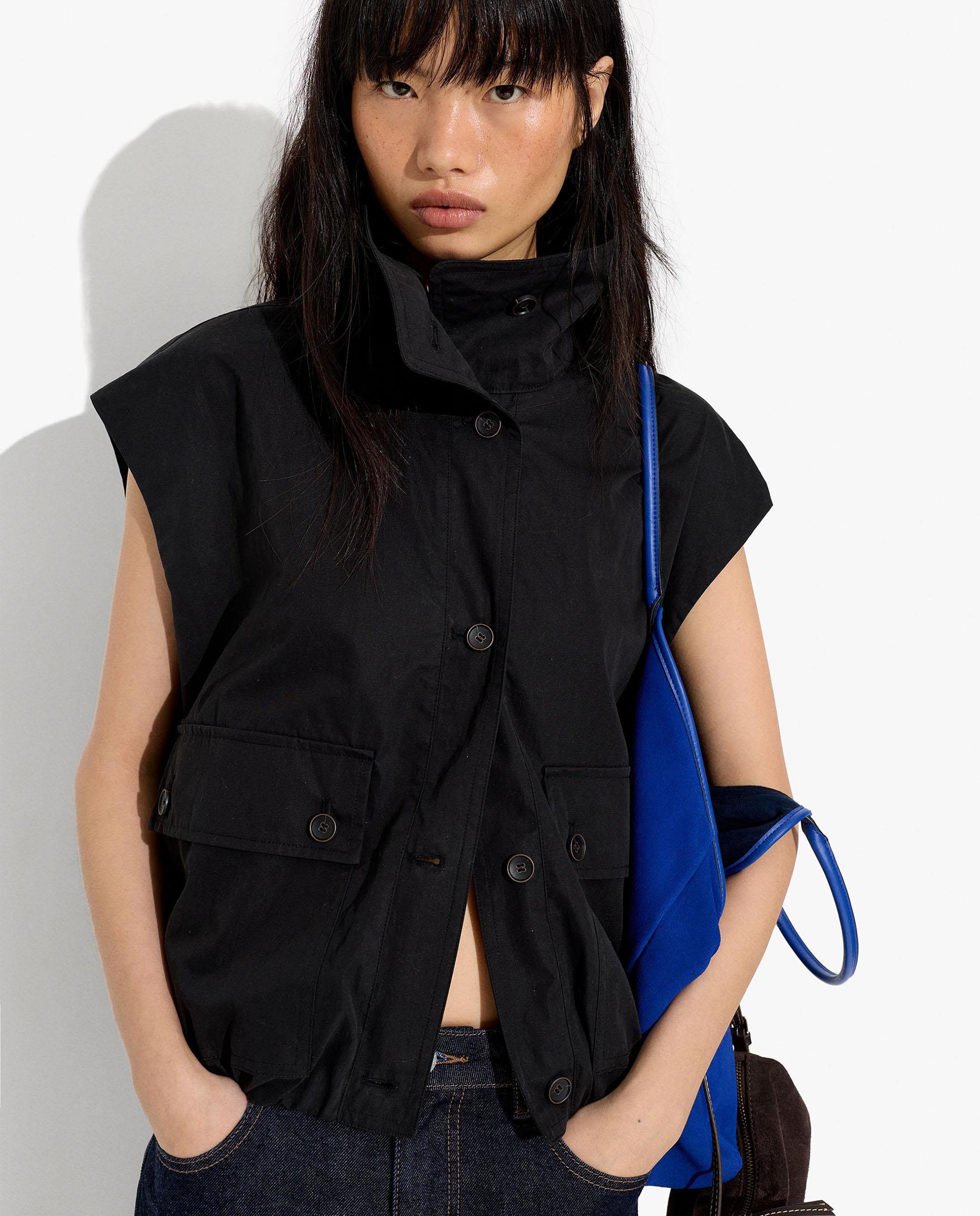 Chaleco de mujer con cuello alto en liso - Parfois - Negro Negro-1