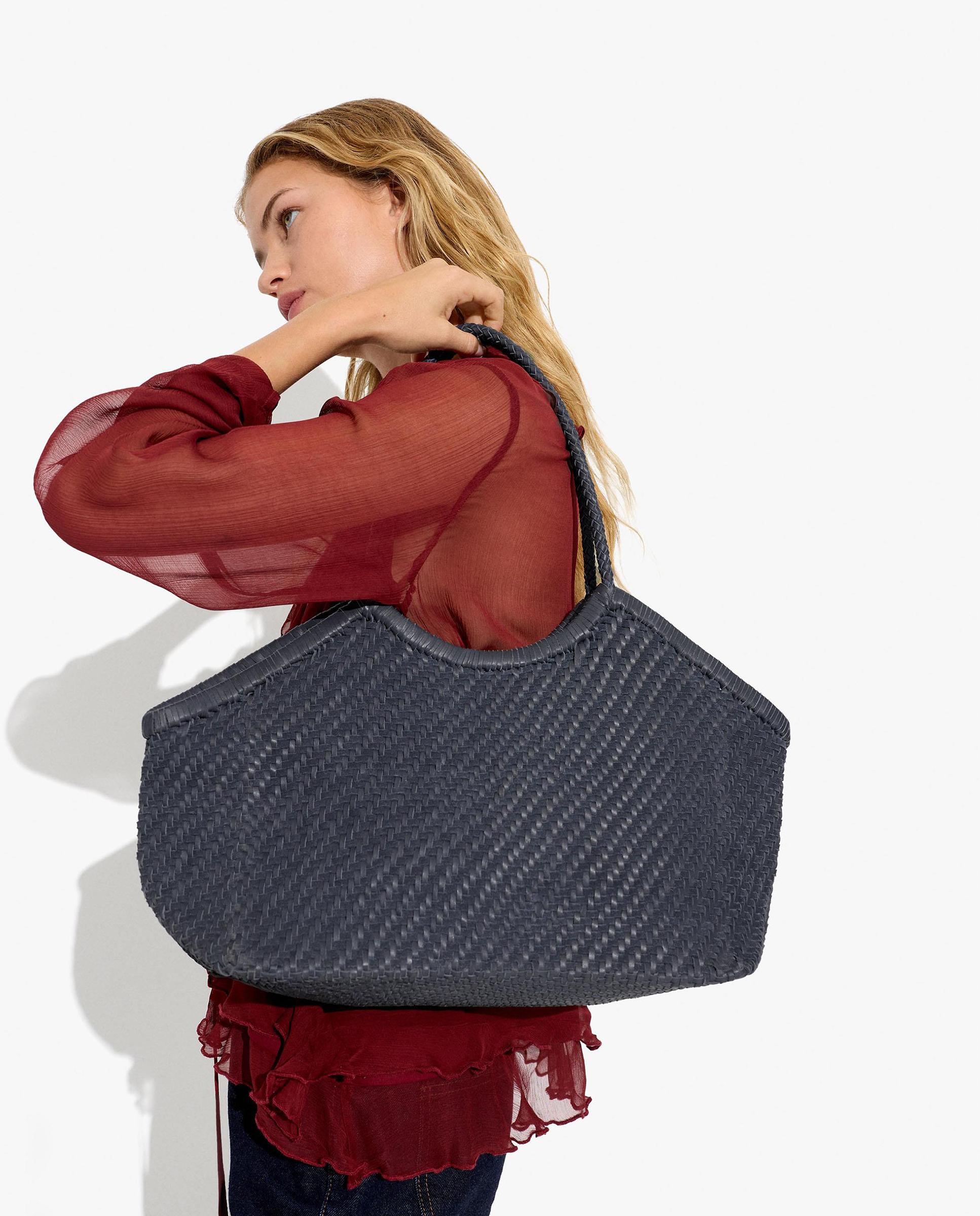 Shopper 100% piel trenzada en liso - Parfois - Azul marino Azul marino-2