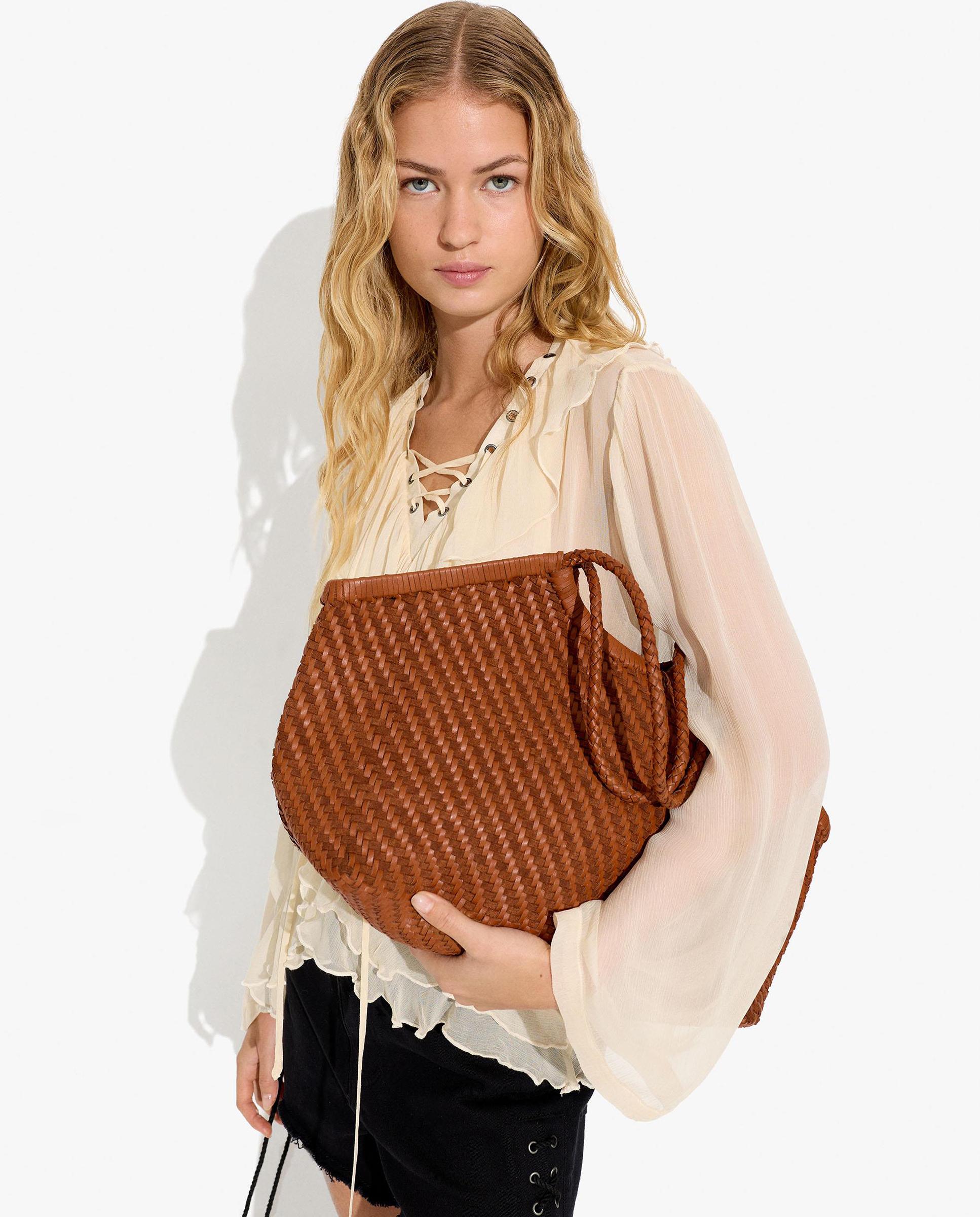 Shopper 100% piel trenzada en liso - Parfois - Teja Teja-2