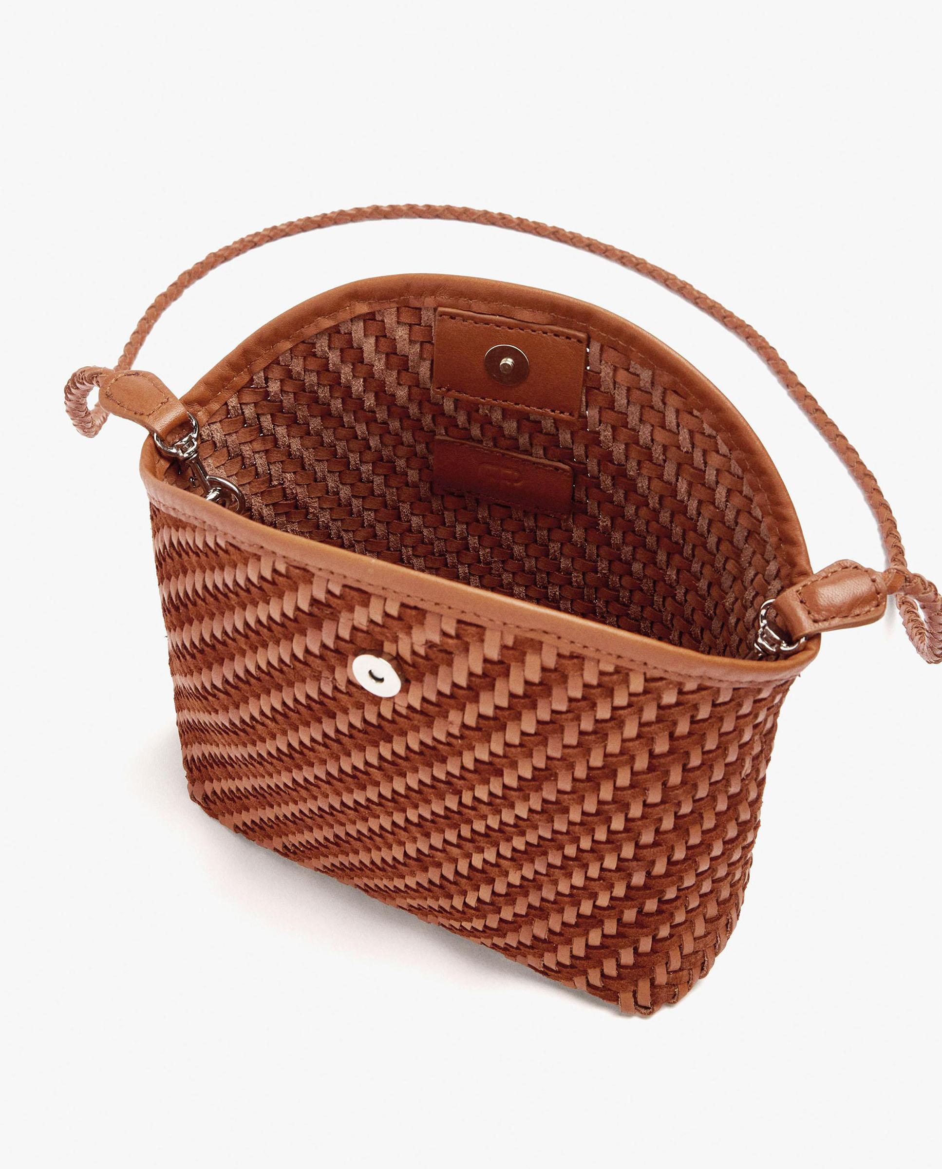 Bandolera de mujer 100% piel trenzada con cierre imantado en liso - Parfois - Teja Teja-5