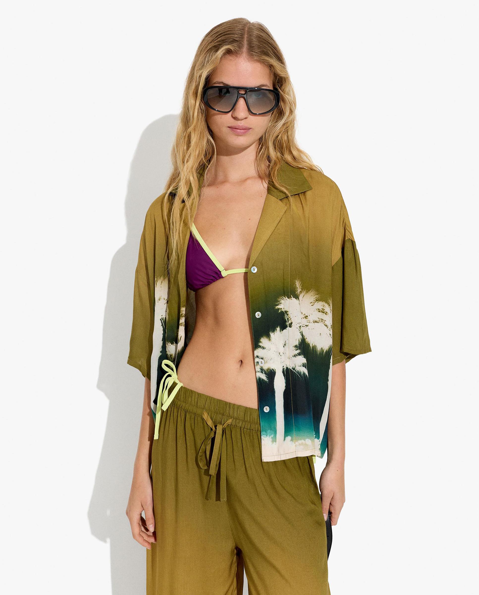Camisa de mujer de manga corta con estampado de palmeras - Parfois - Multicolor Multicolor-2