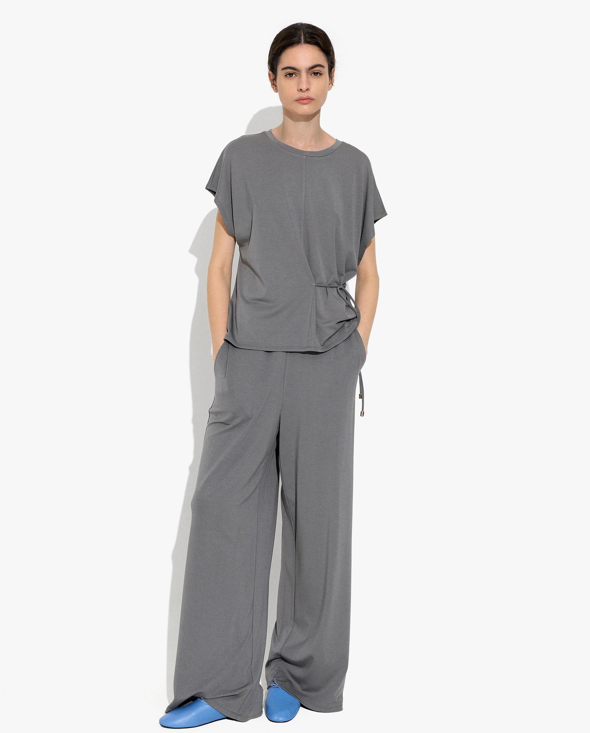 Camiseta de mujer de manga corta con fruncido lateral en liso - Parfois - Gris Gris-2