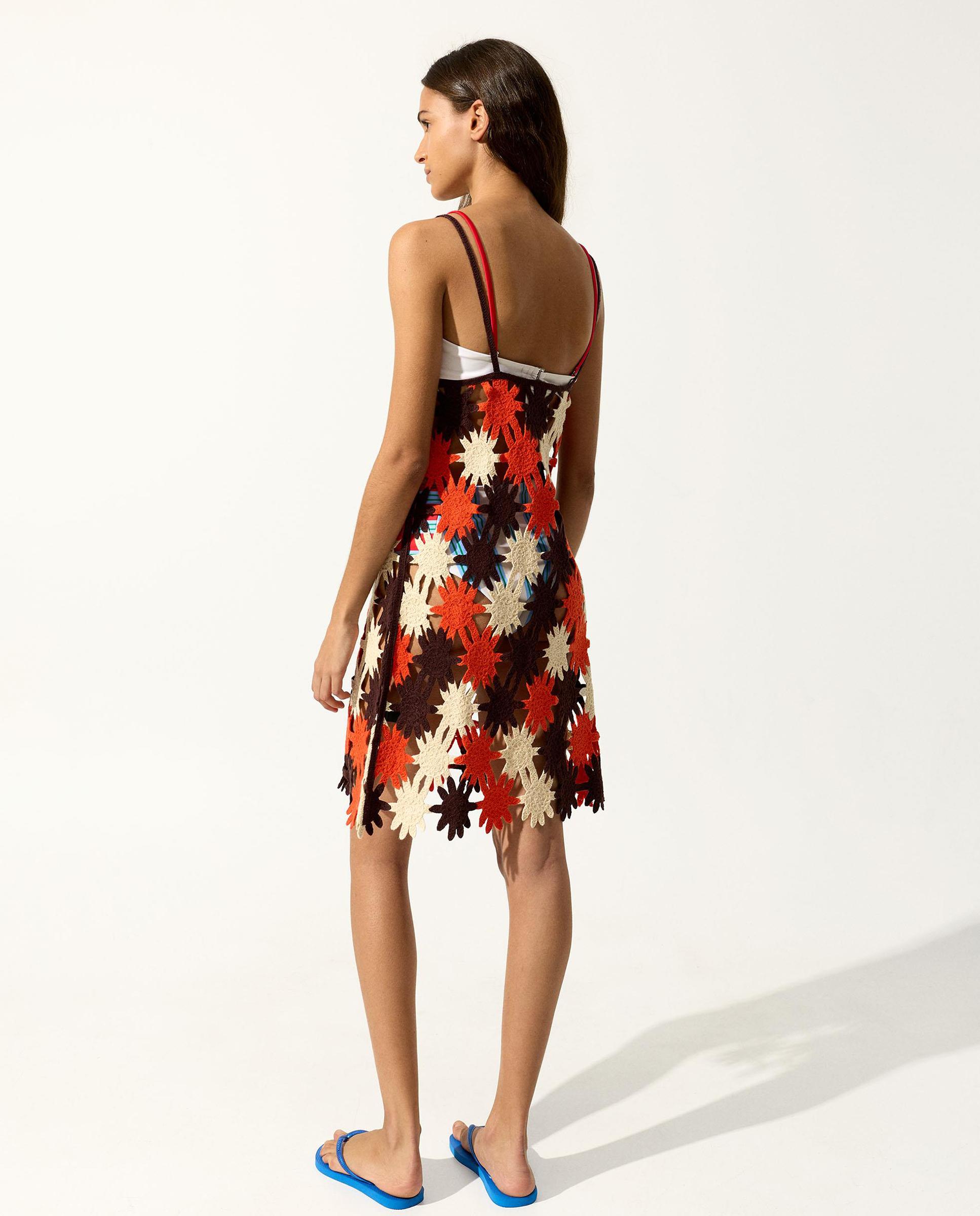 Vestido corto de punto abierto con soles decorativos - Parfois - Multicolor Multicolor-4
