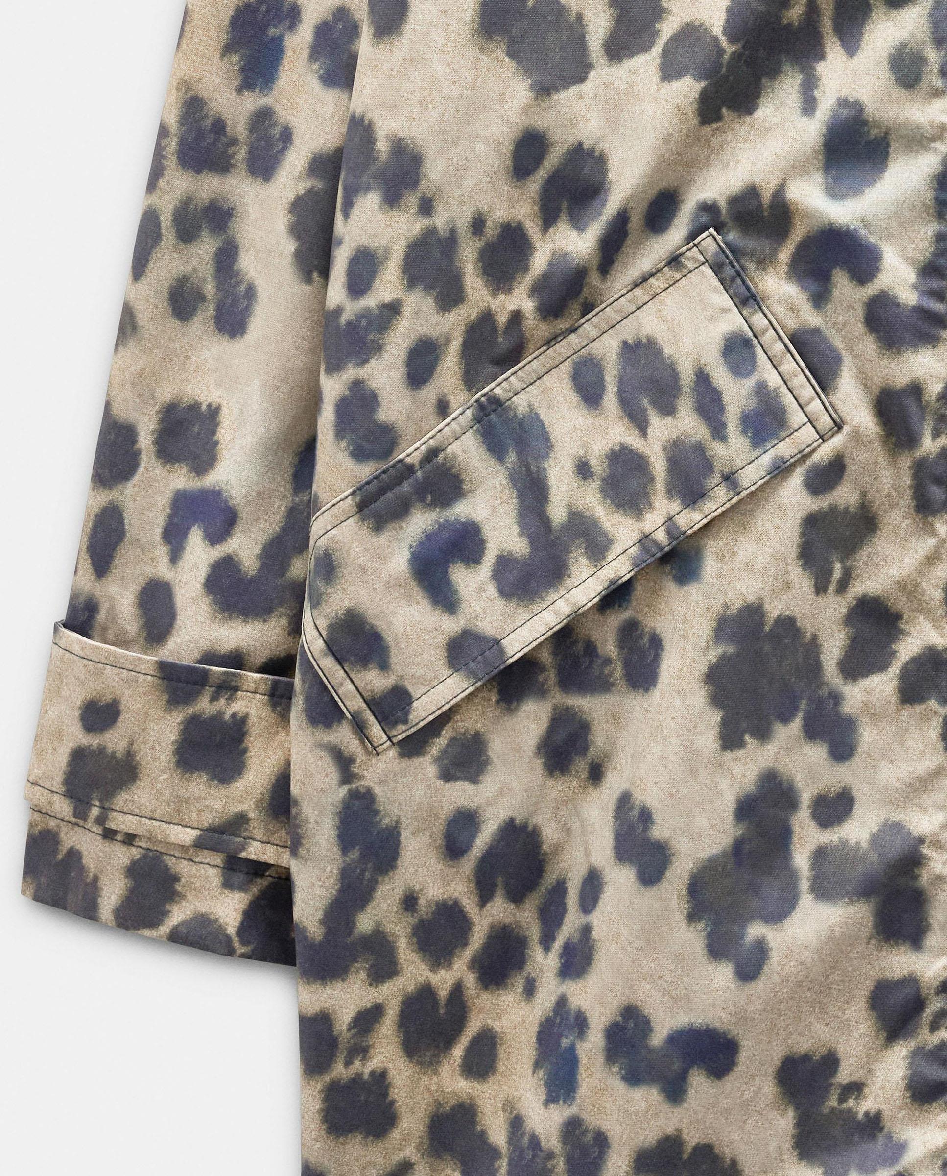 Parka de mujer con capucha y estampado animal print - Parfois - Multicolor Multicolor-6