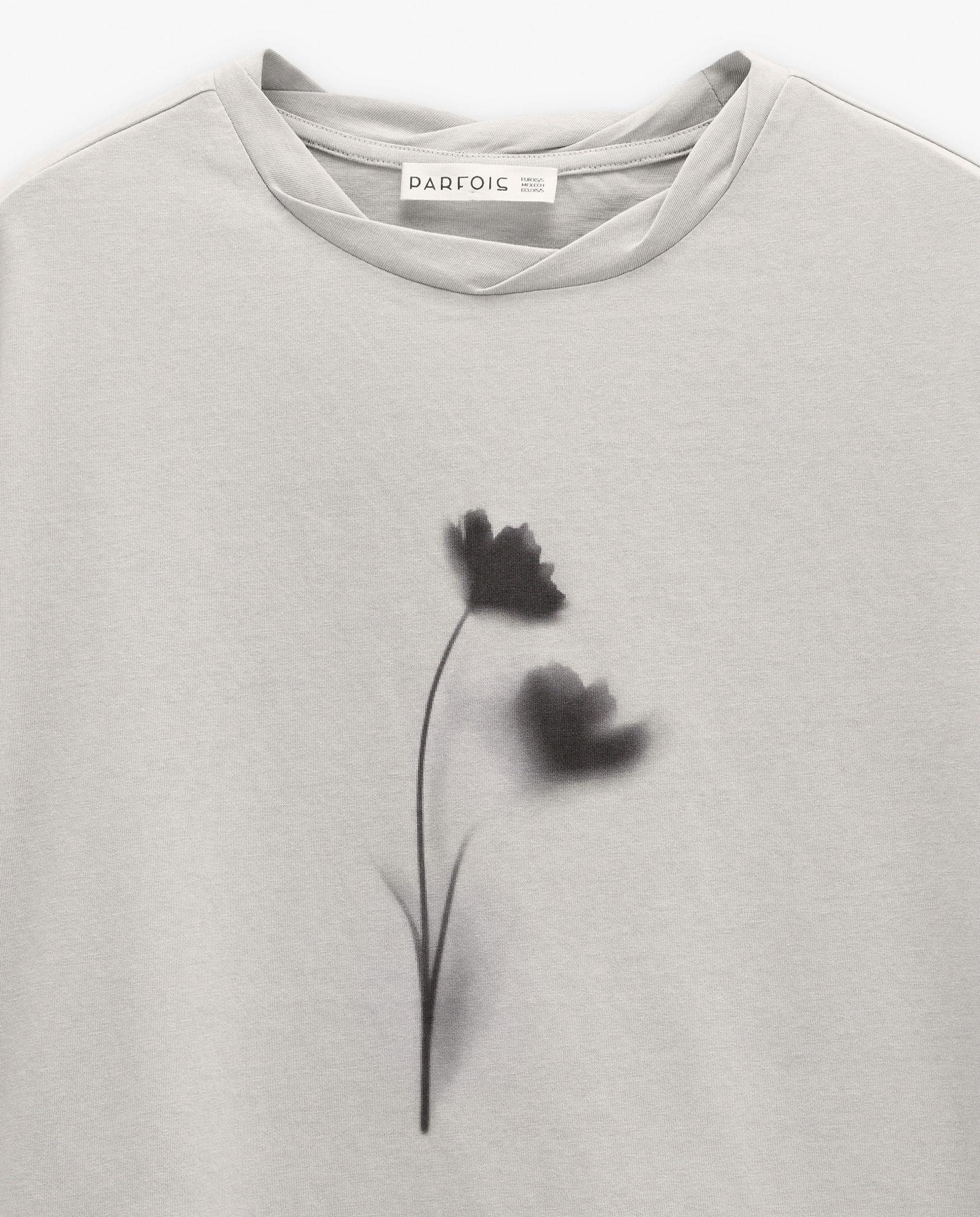 Camiseta de mujer de manga corta con dibujo frontal - Parfois - Gris claro Gris claro-5