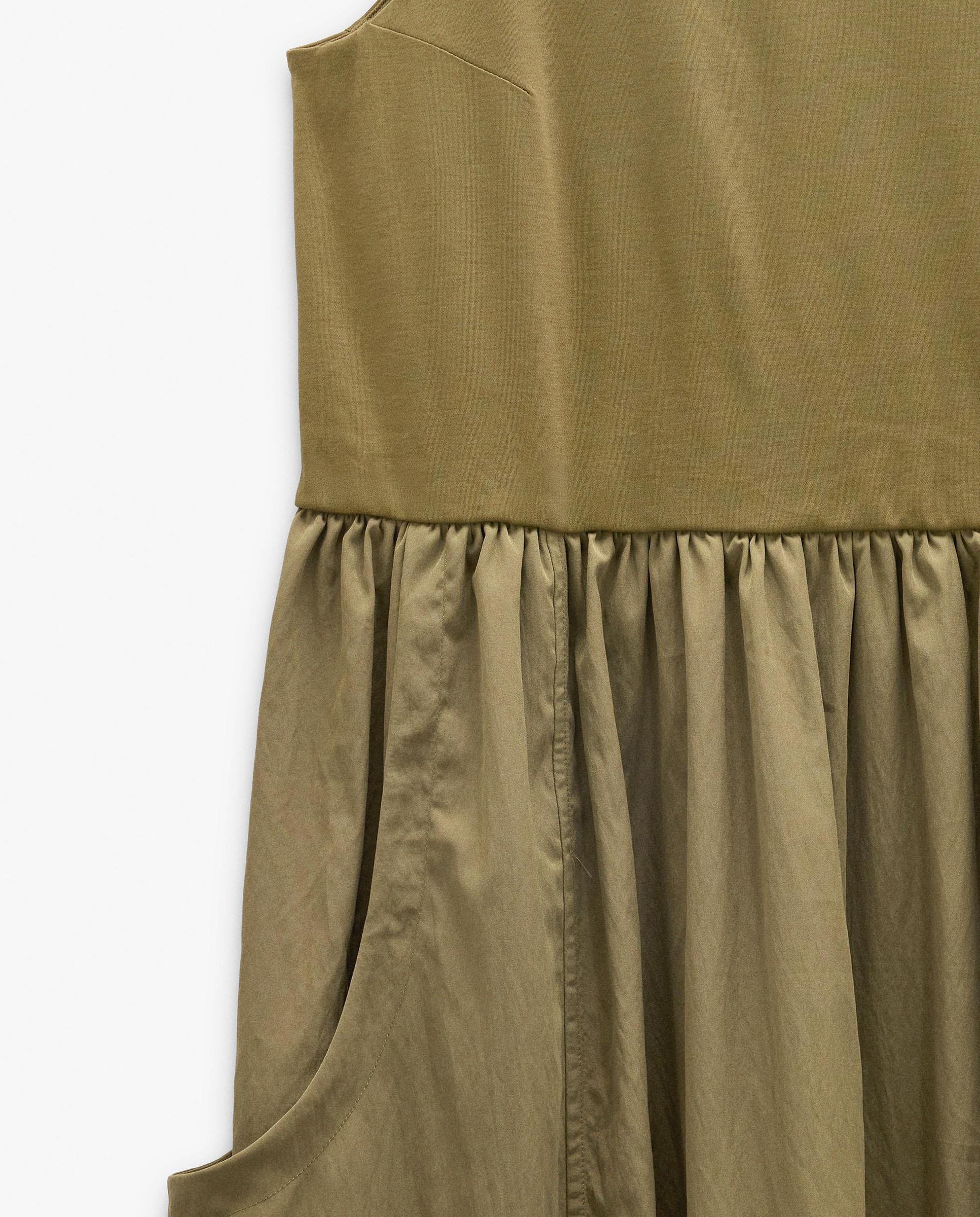 Vestido largo sin mangas con combinación de texturas - Parfois - Kaki Kaki-5