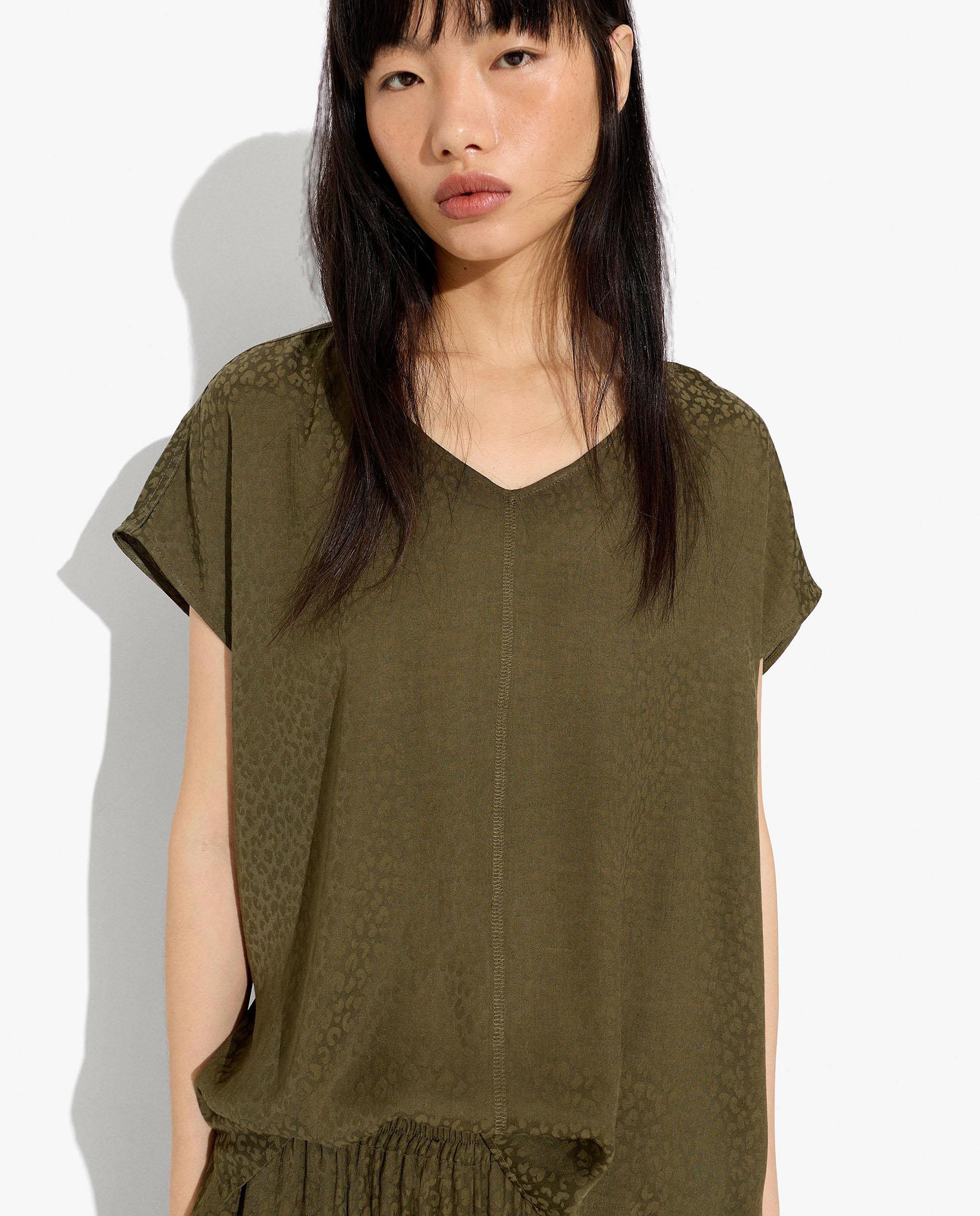Blusa de mujer 100% viscosa de manga corta con cuello pico - Parfois - Kaki Kaki-1