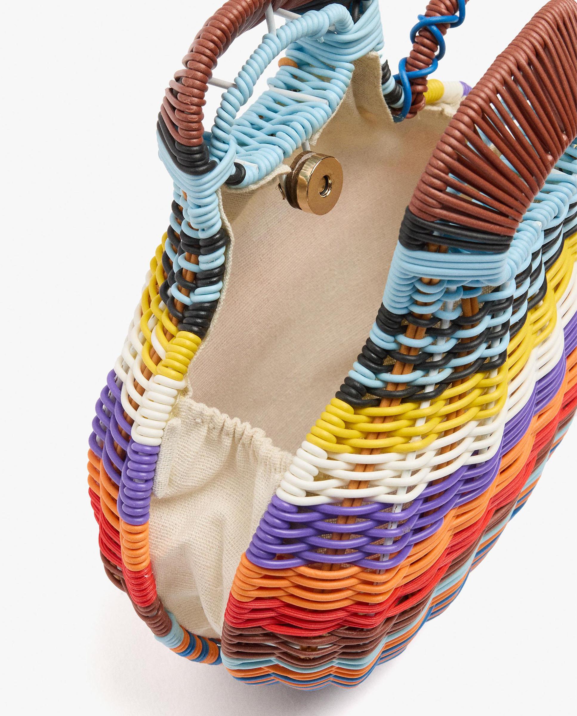 Bolso de fiesta estilo bombonera convertible a bandolera con estampado de rayas - Parfois - Multicolor Multicolor-2