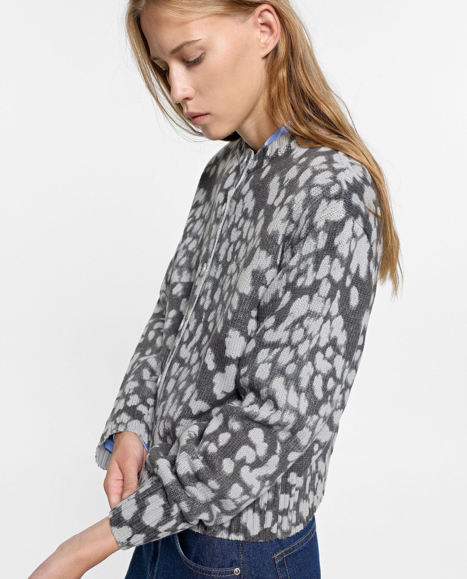 Cárdigan de mujer de punto con estapado animal print - Parfois - Gris Gris-1