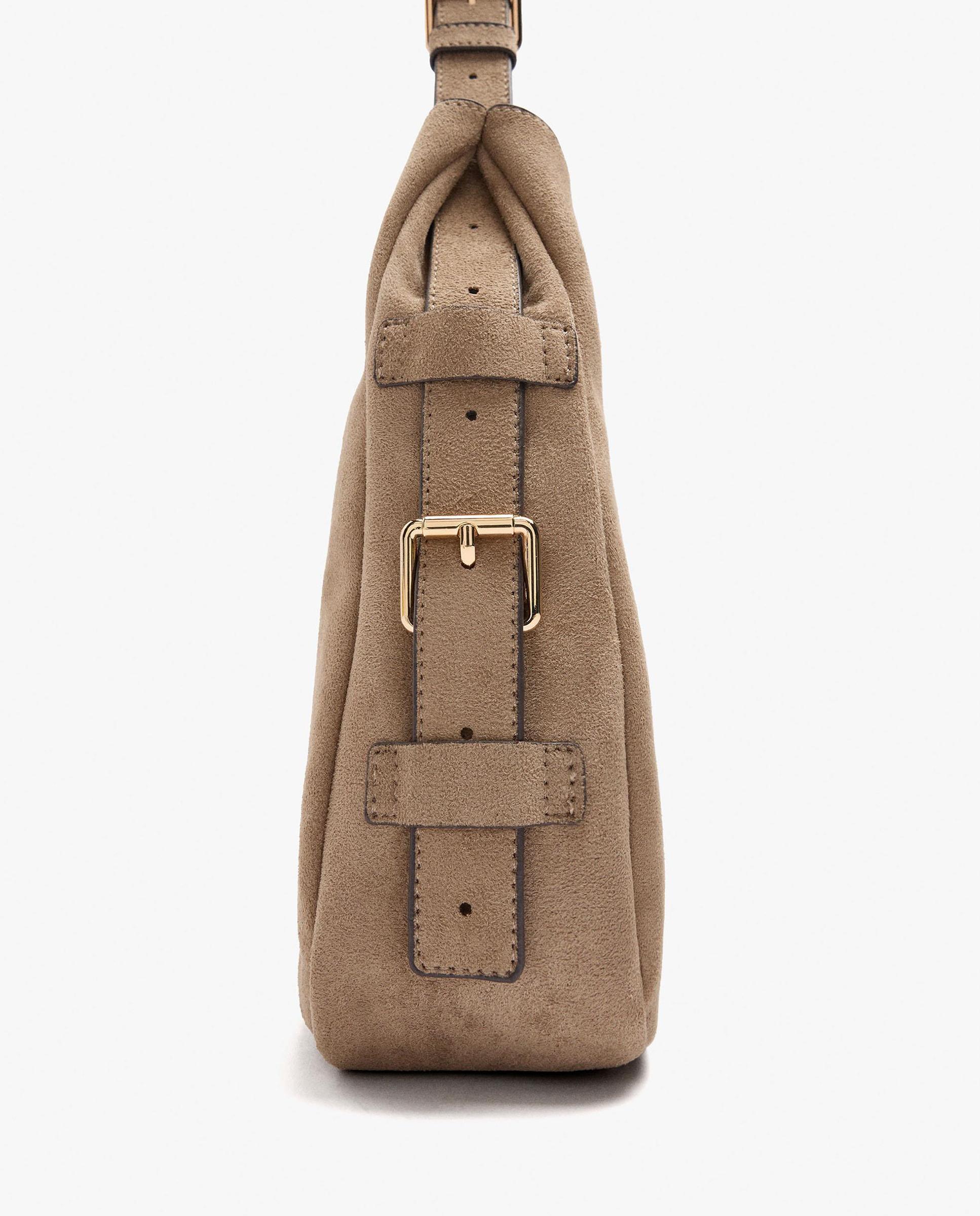 Bolso de hombro con hebillas laterales decorativas y cierre de cremallera en liso - Parfois - Topo Topo-3