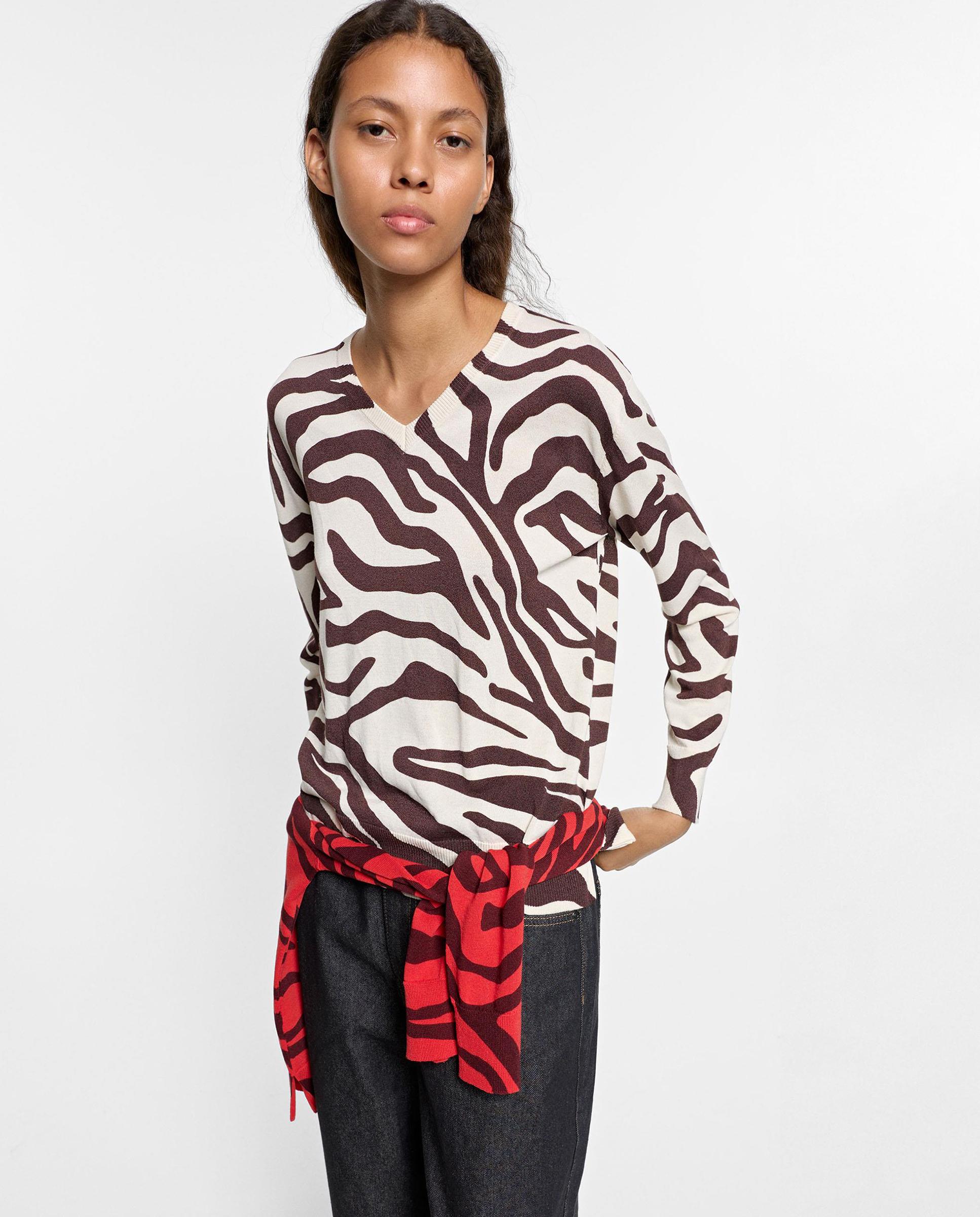 Imagen 0 de Jersey de mujer de punto con estampado animal print Marrón oscuro