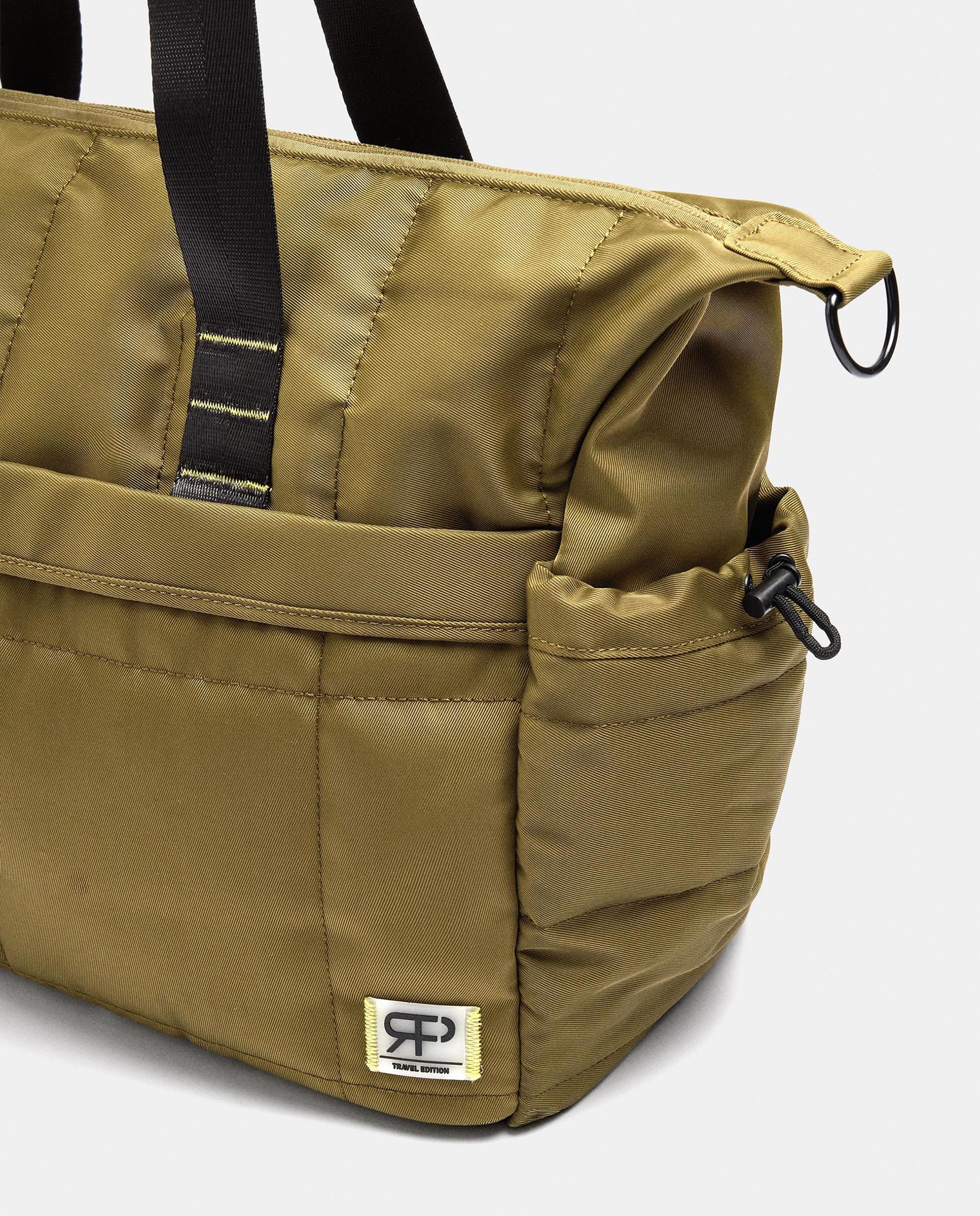 Bolso de hombro acolchado con varios compartimentos y cierre de cremallera en liso - Parfois - Kaki Kaki-3